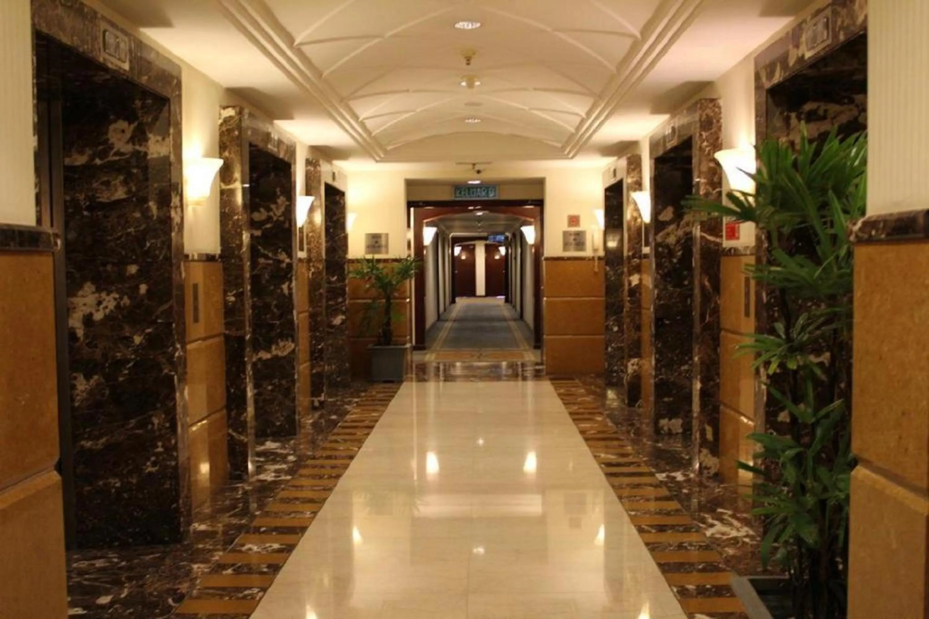 Area and facilities in Kl urban suite times Square