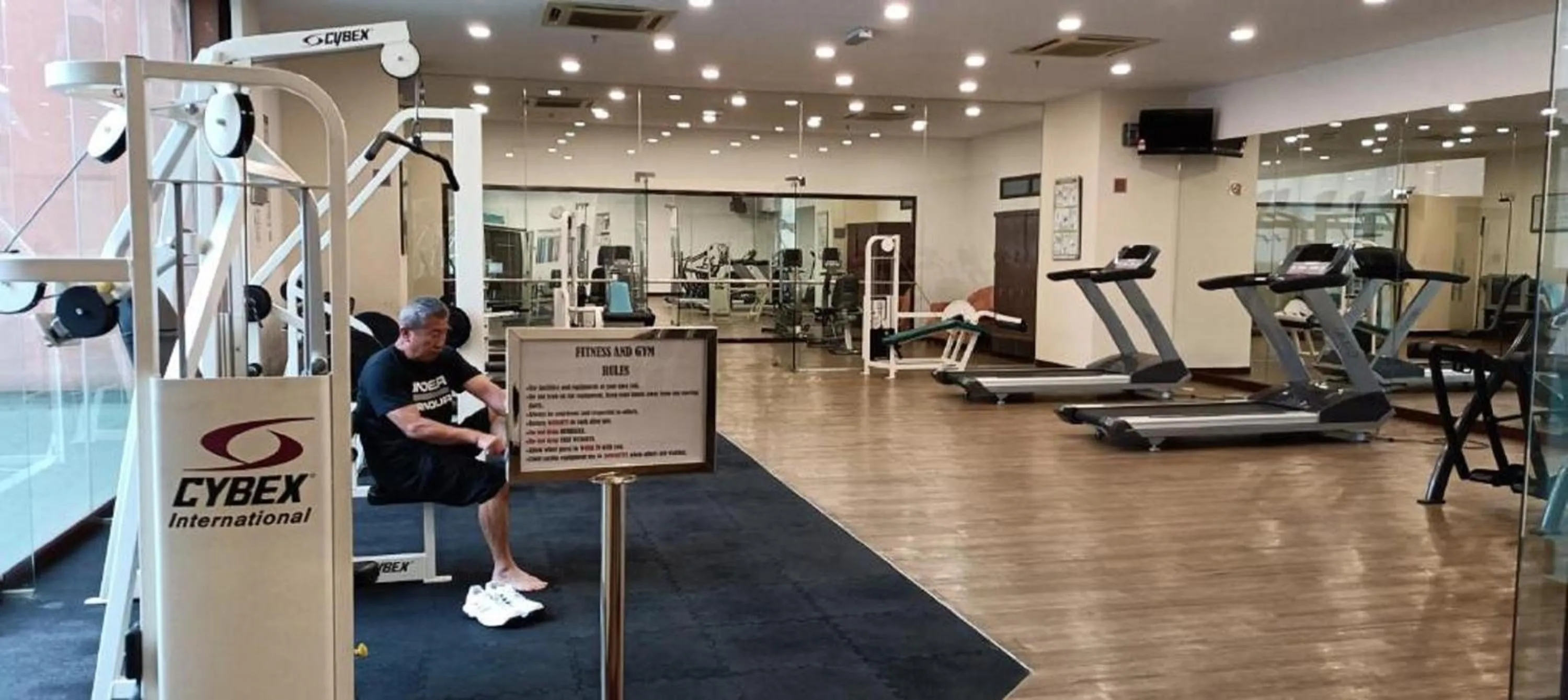 Fitness centre/facilities in Kl urban suite times Square
