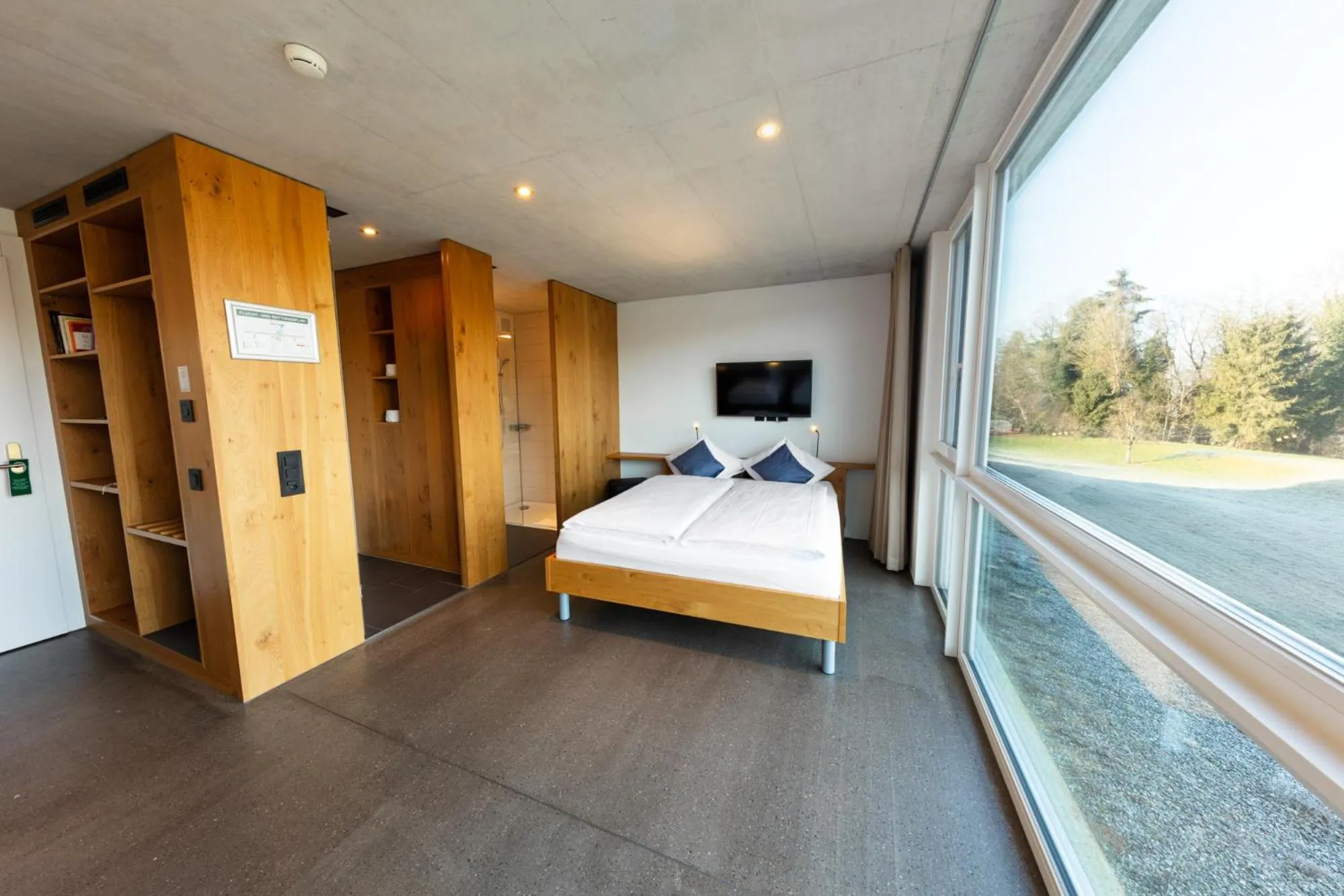 Bed in Hotel Frauenfeld