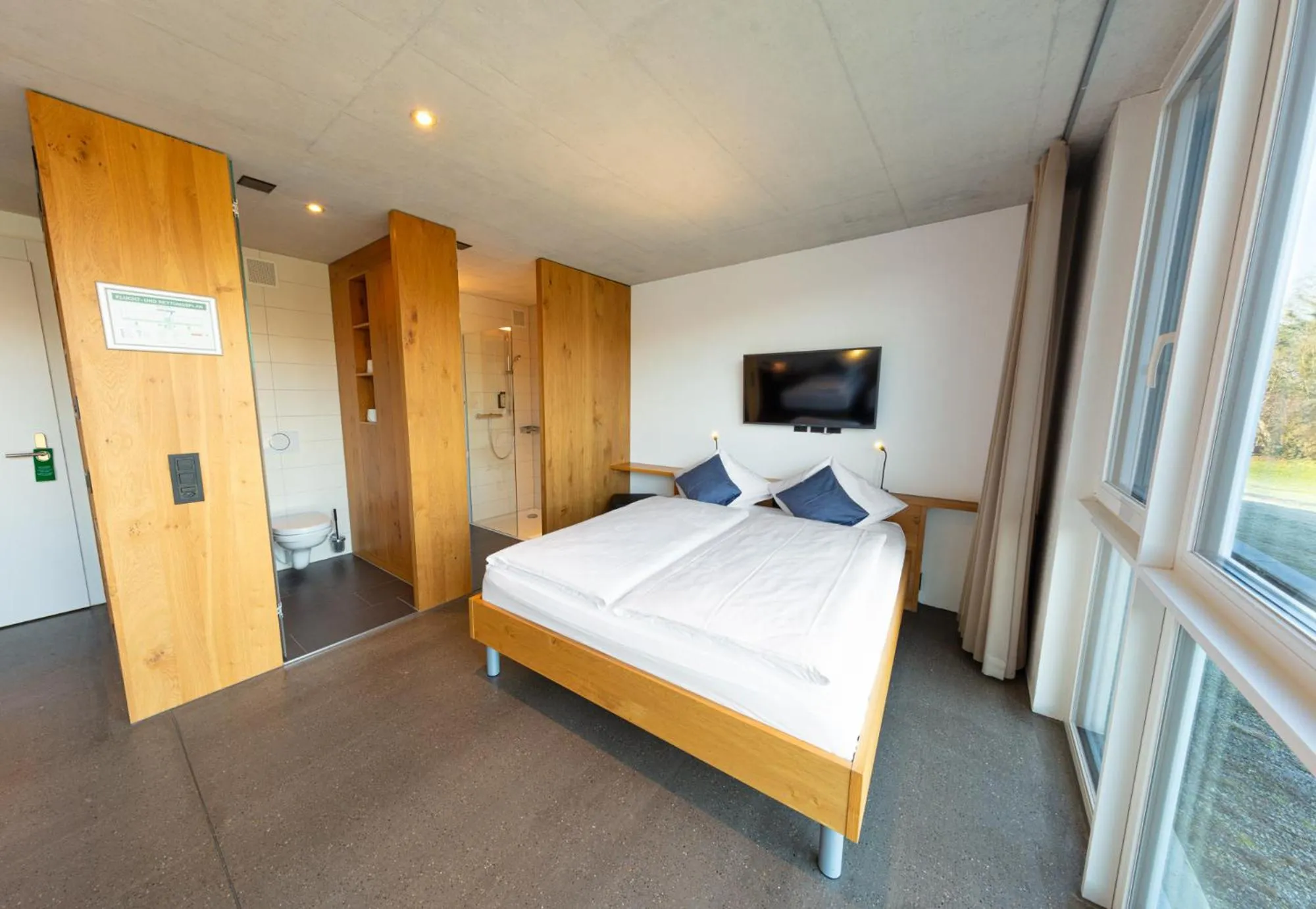 Bed in Hotel Frauenfeld