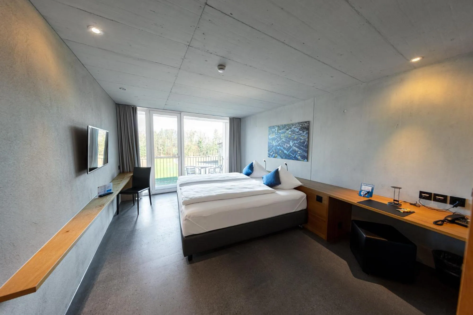 Bed in Hotel Frauenfeld