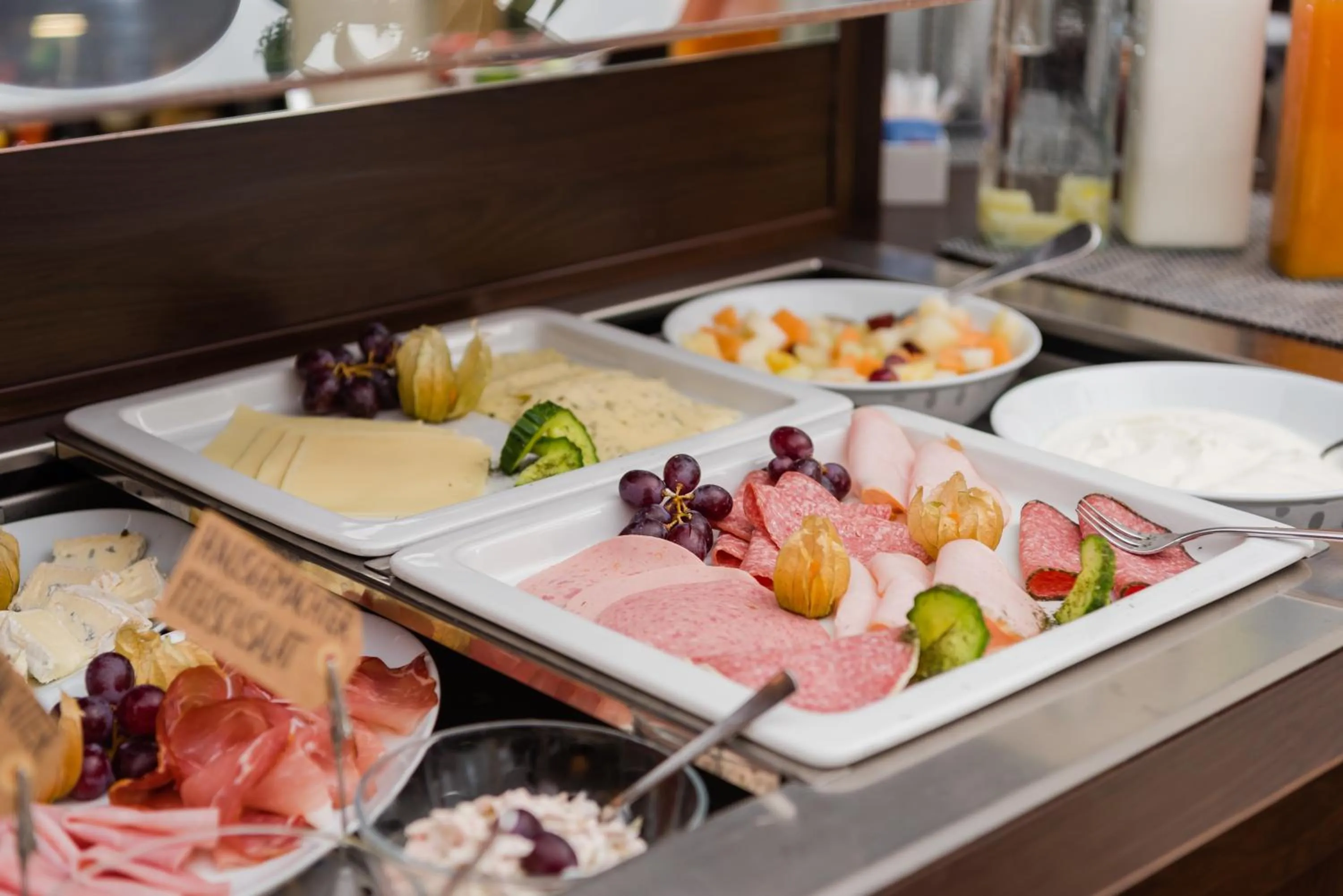 Continental breakfast in Hotel am Fischerhafen