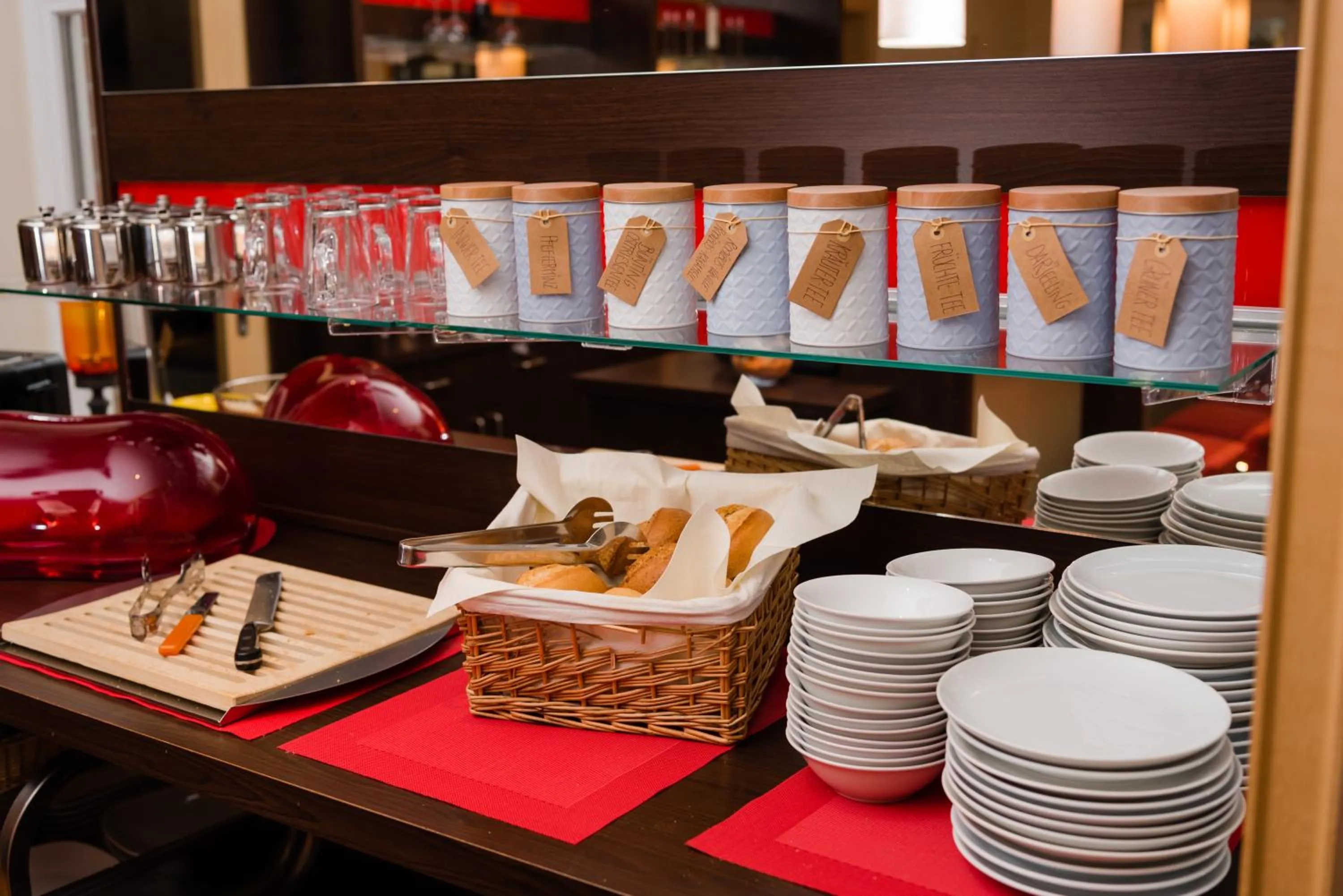 Buffet breakfast in Hotel am Fischerhafen