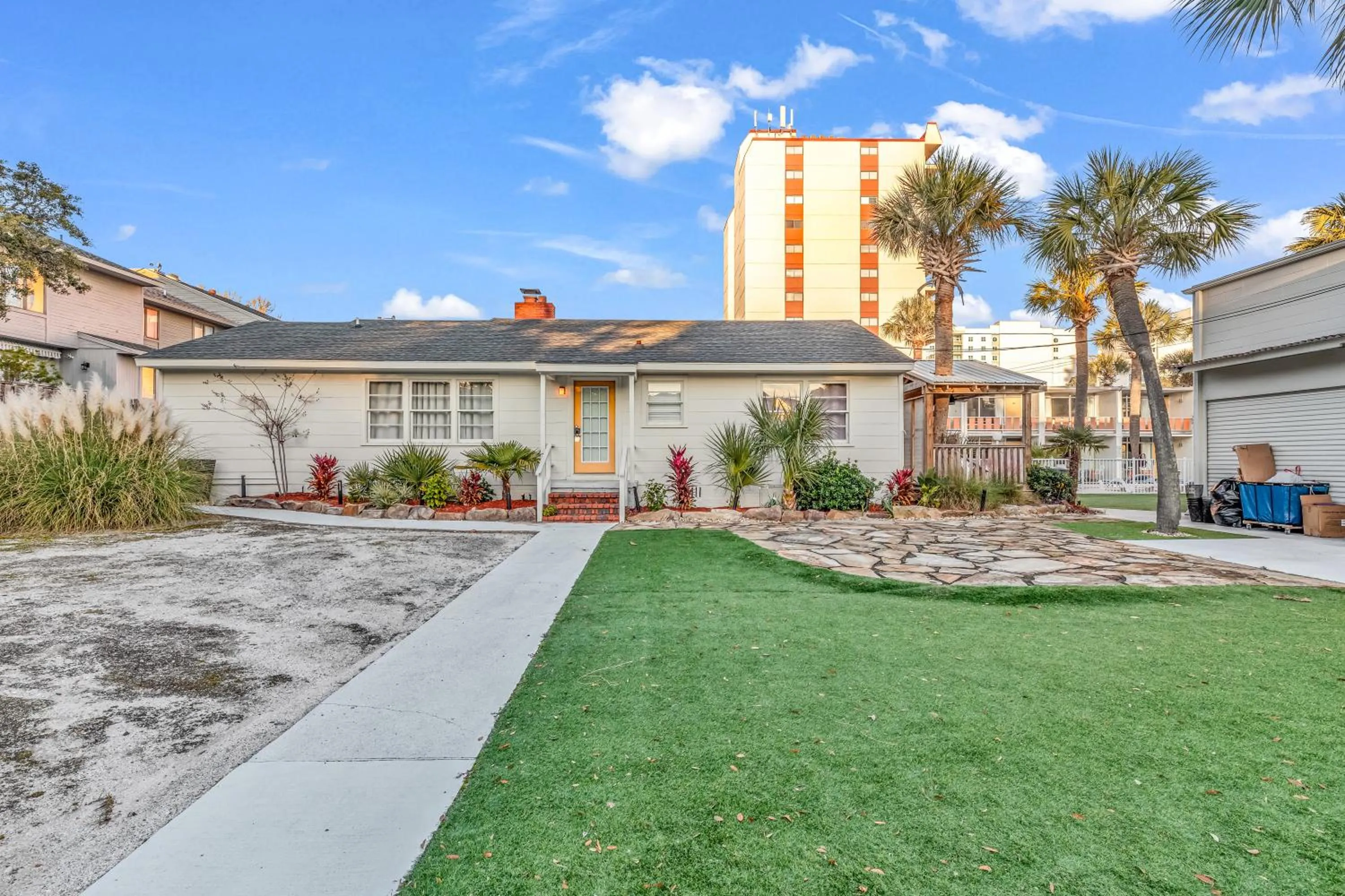 Property building in Holiday Shores Myrtle Beach