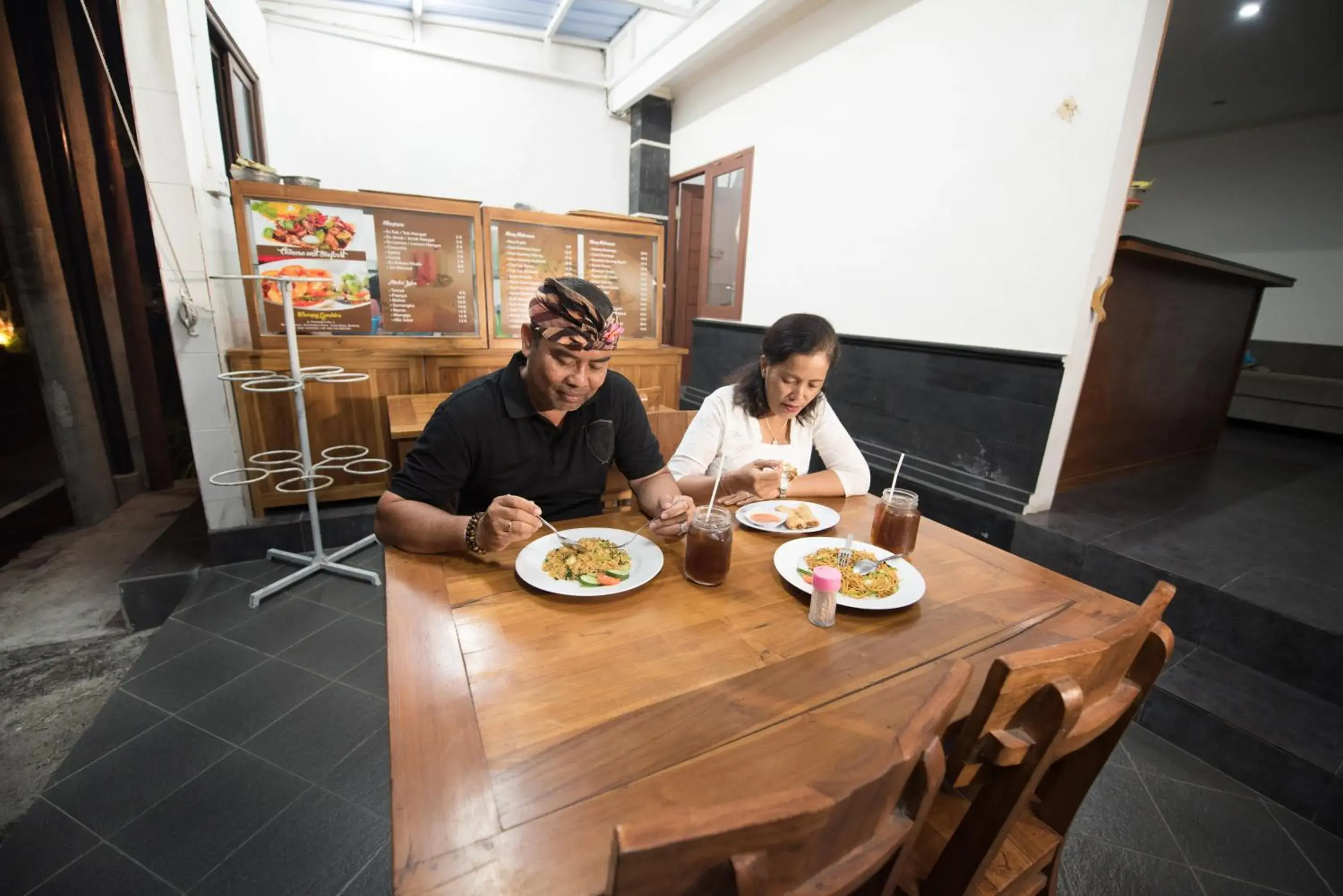 Restaurant/places to eat in Anggie Stay Restaurant/places to eat in Anggie Stay