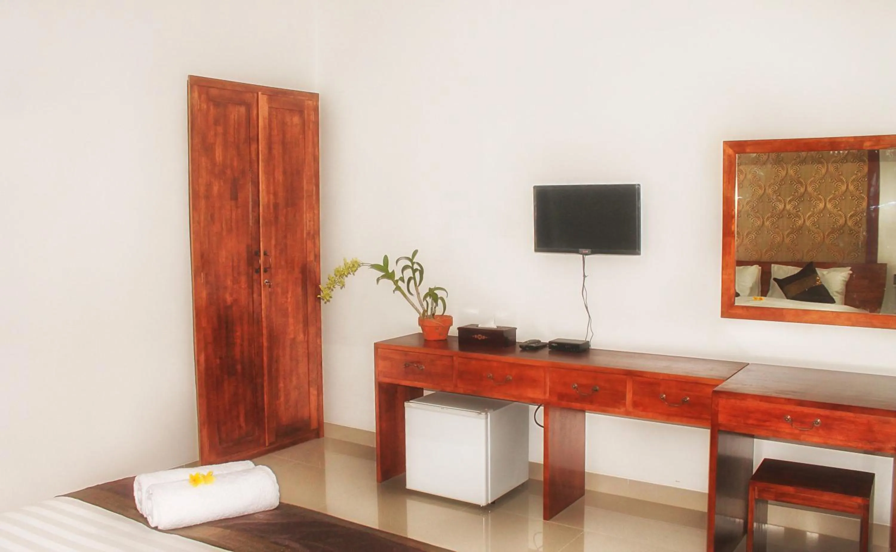 TV and multimedia in Anggie Stay