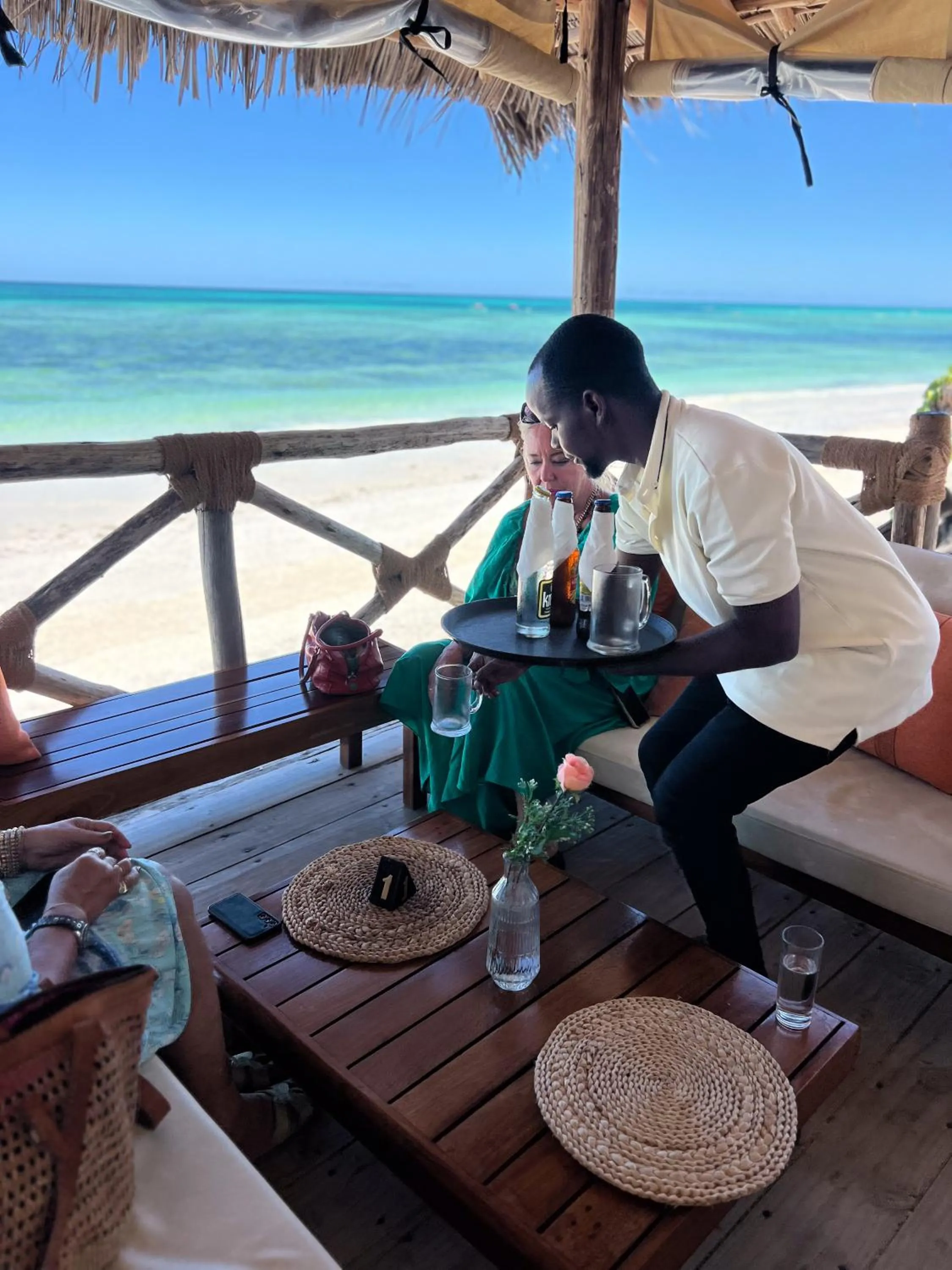 Restaurant/places to eat in Mia Boutique Hotel