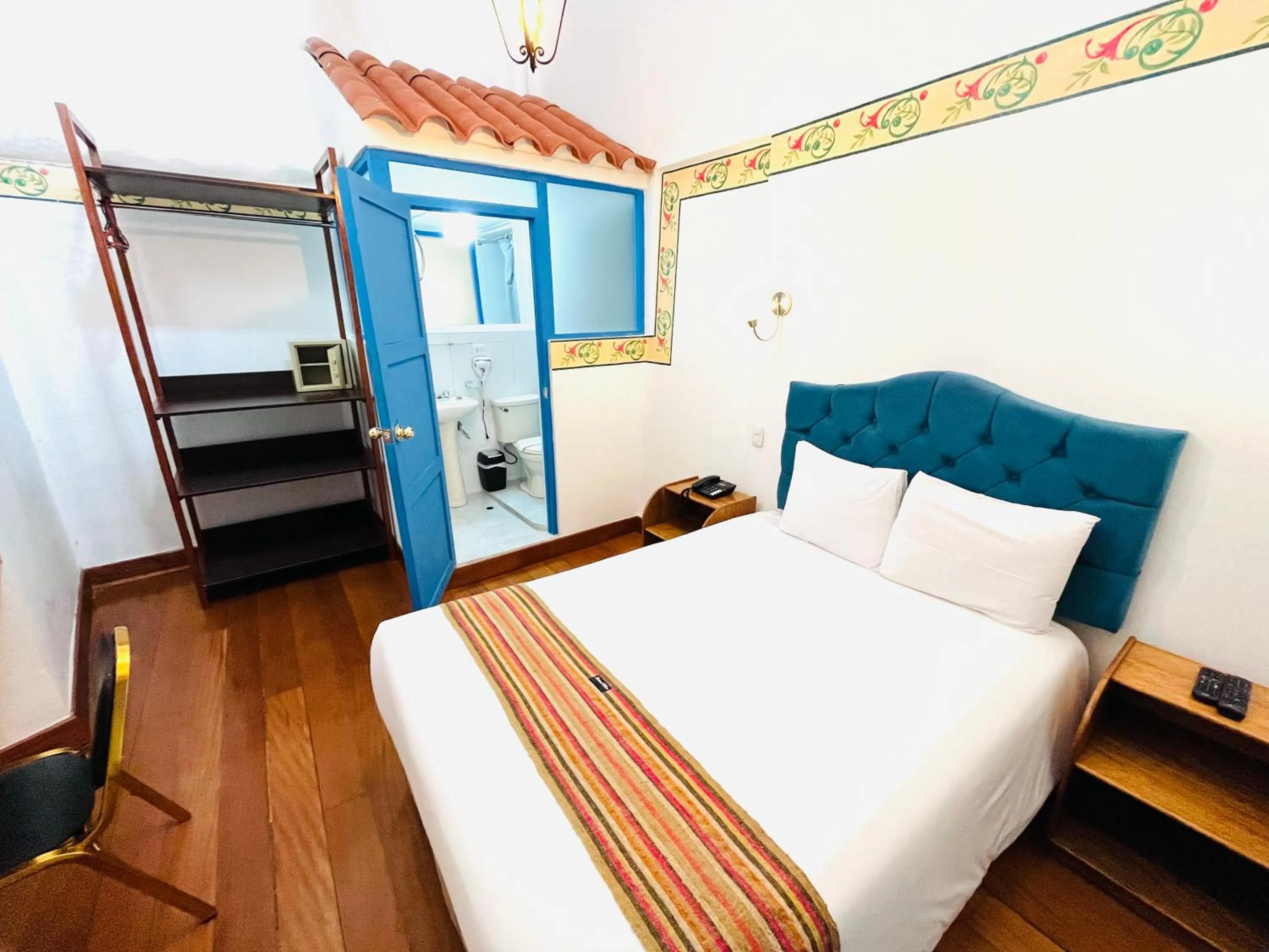 Bed in Rojas Plaza Boutique