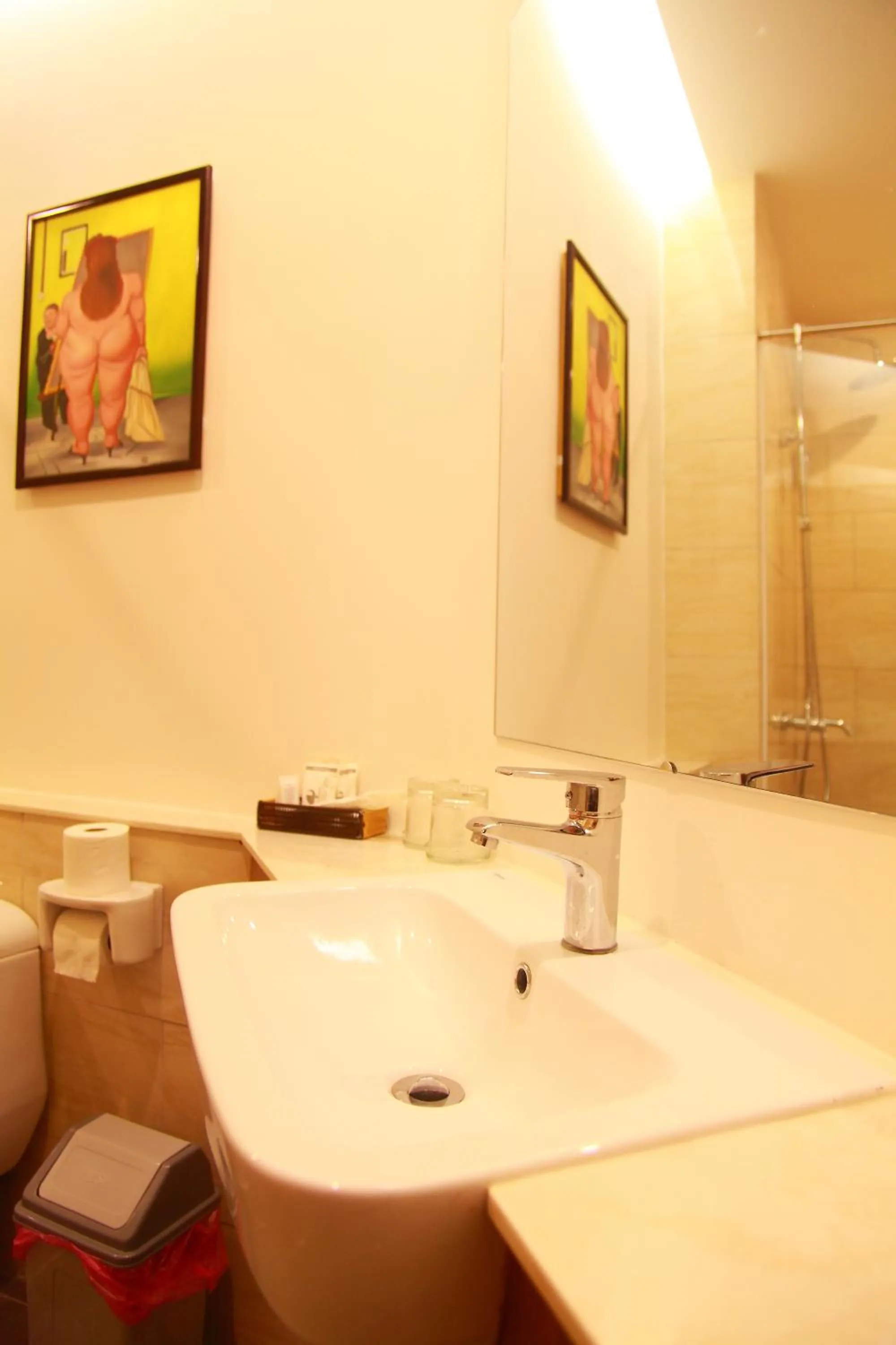 Bathroom in Little Nha Trang Hotel