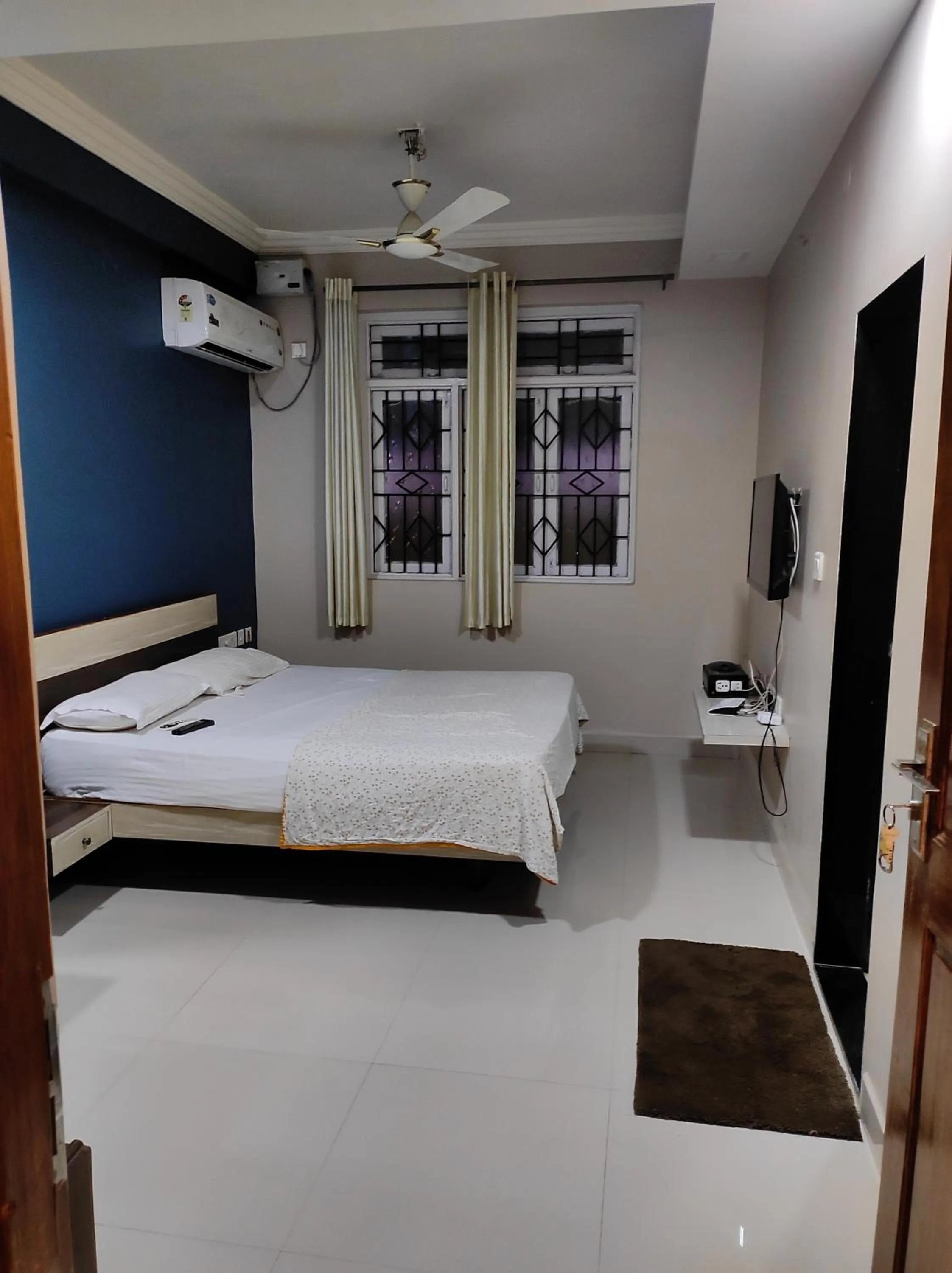 Photo of the whole room, Bed in Guesthouse Sakina Colva