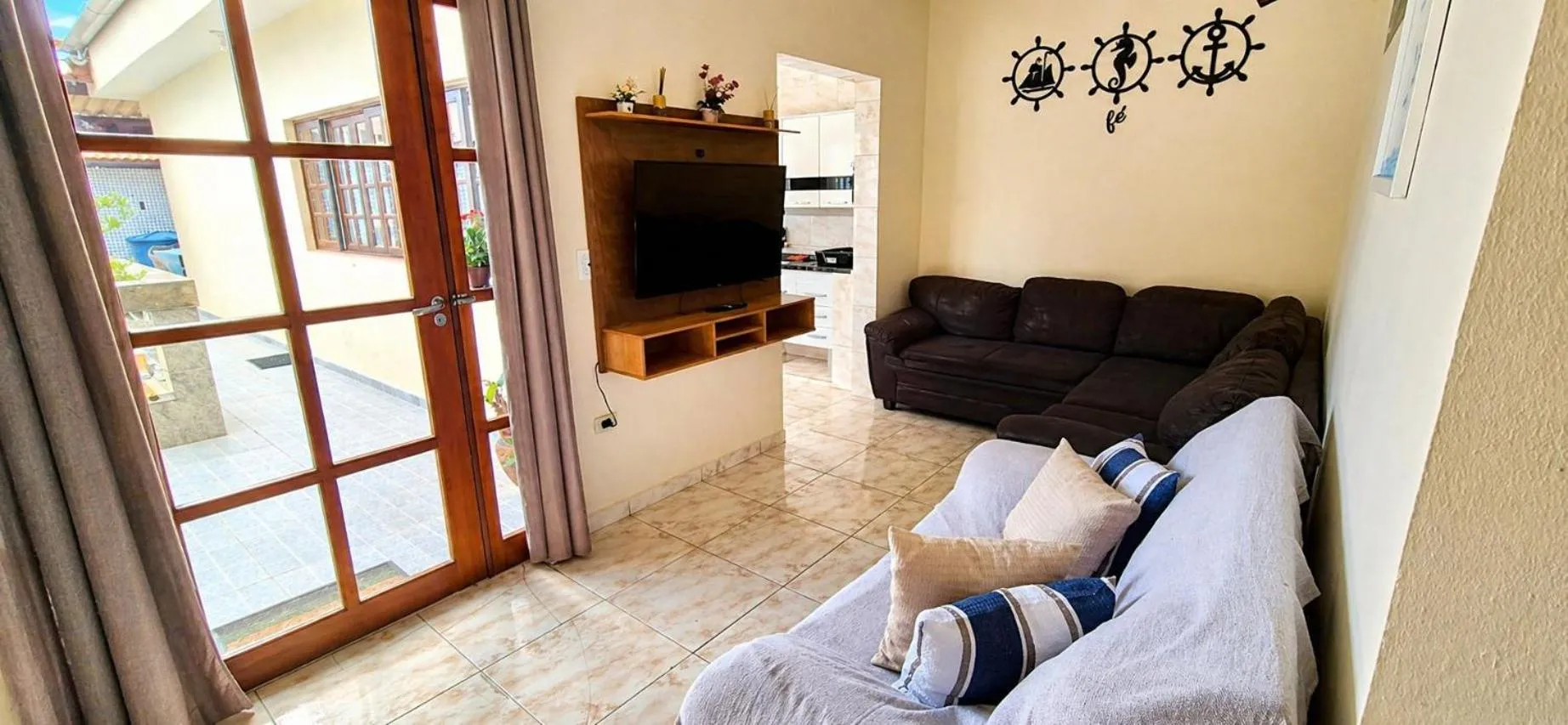 Casa com piscina pertinho do SESC Bertioga