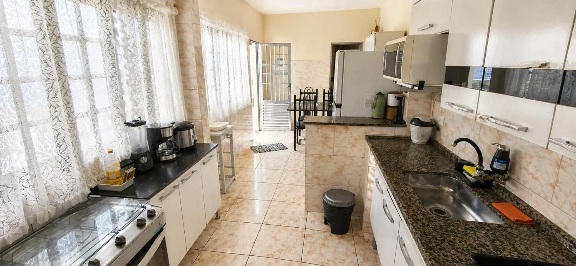 Casa com piscina pertinho do SESC Bertioga