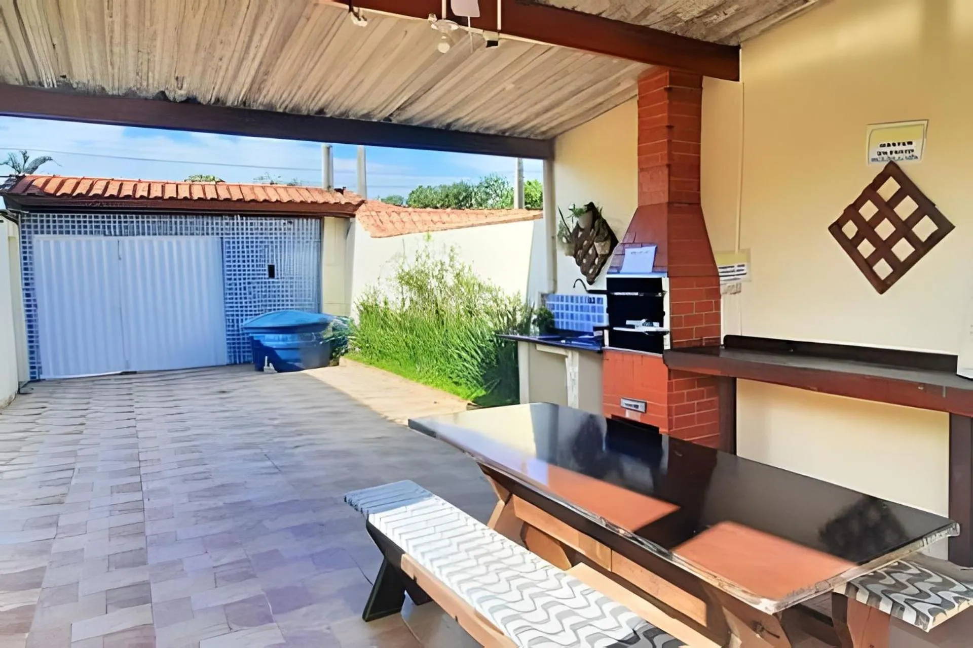 Casa com piscina pertinho do SESC Bertioga
