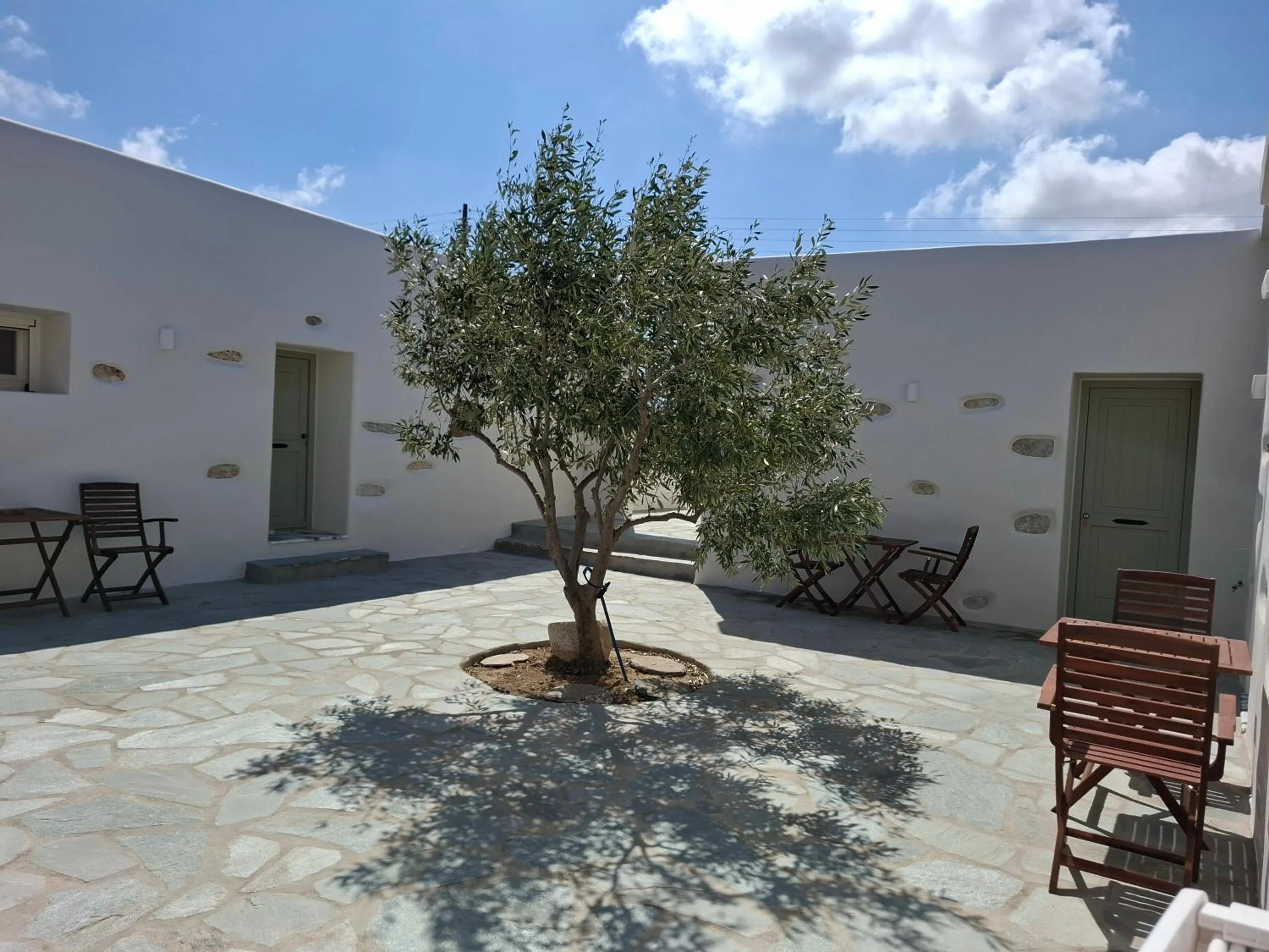Tsigouri Suites