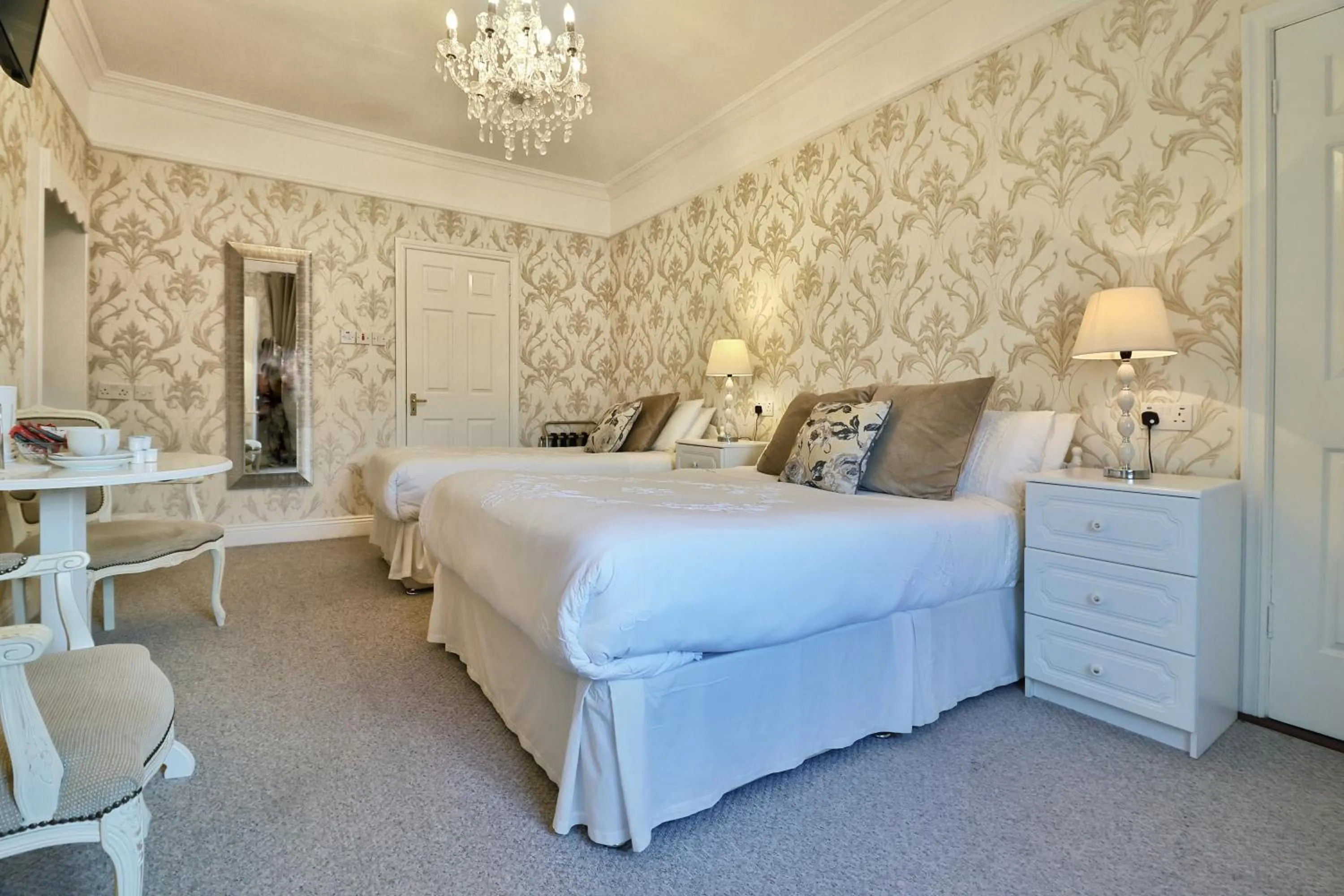 Bed in Meadowside B&B