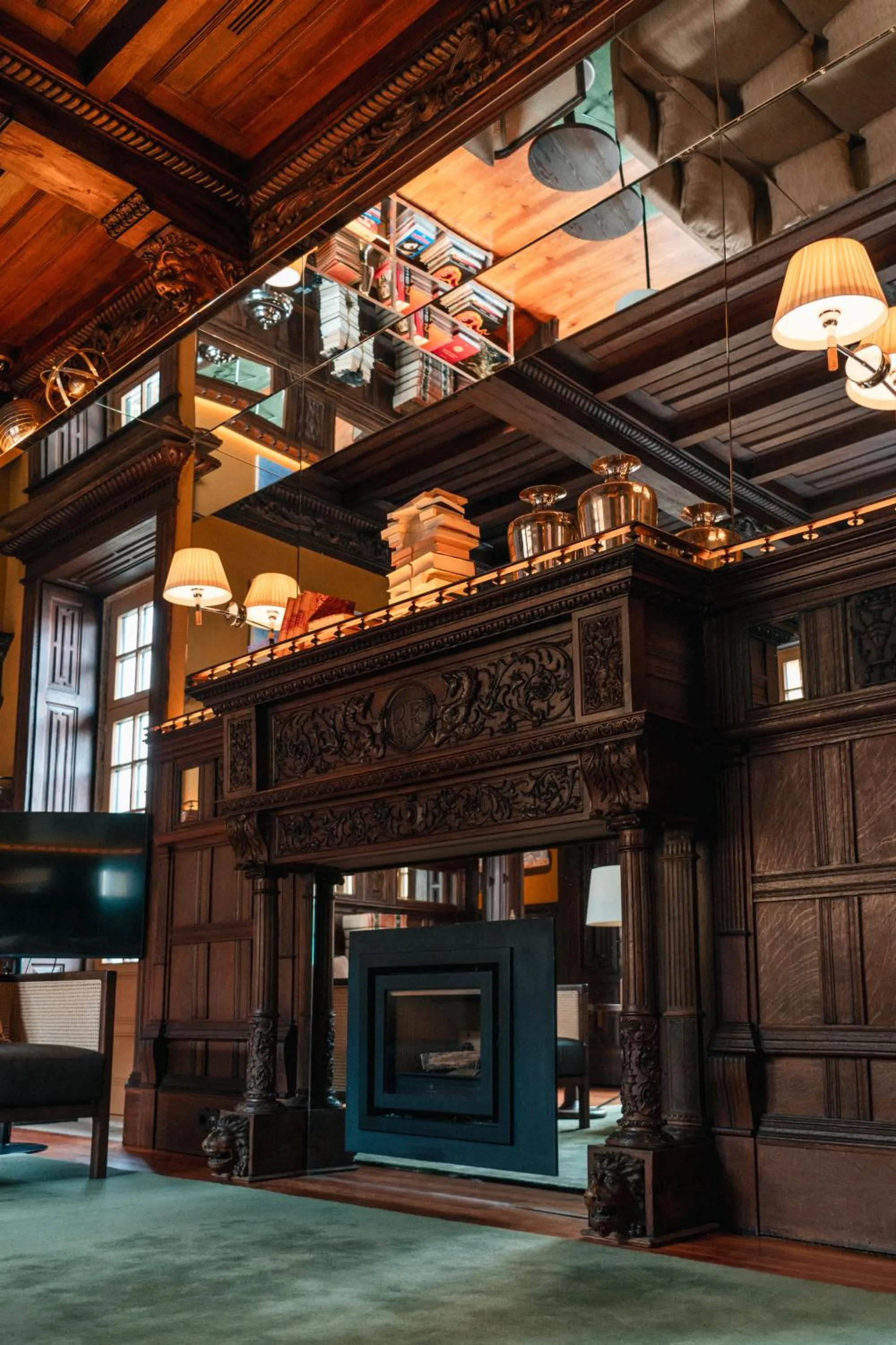 Library in Palacete Severo