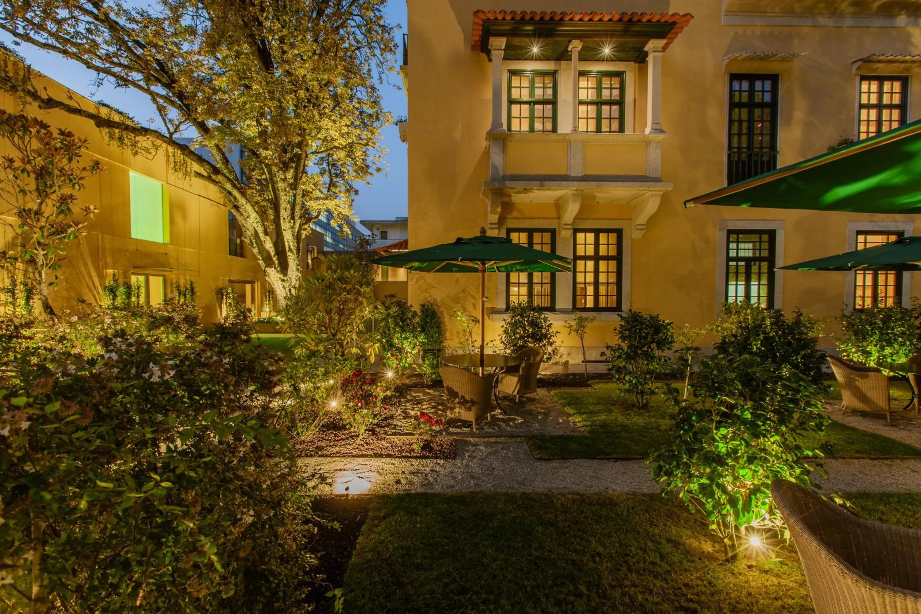 Property building in Palacete Severo