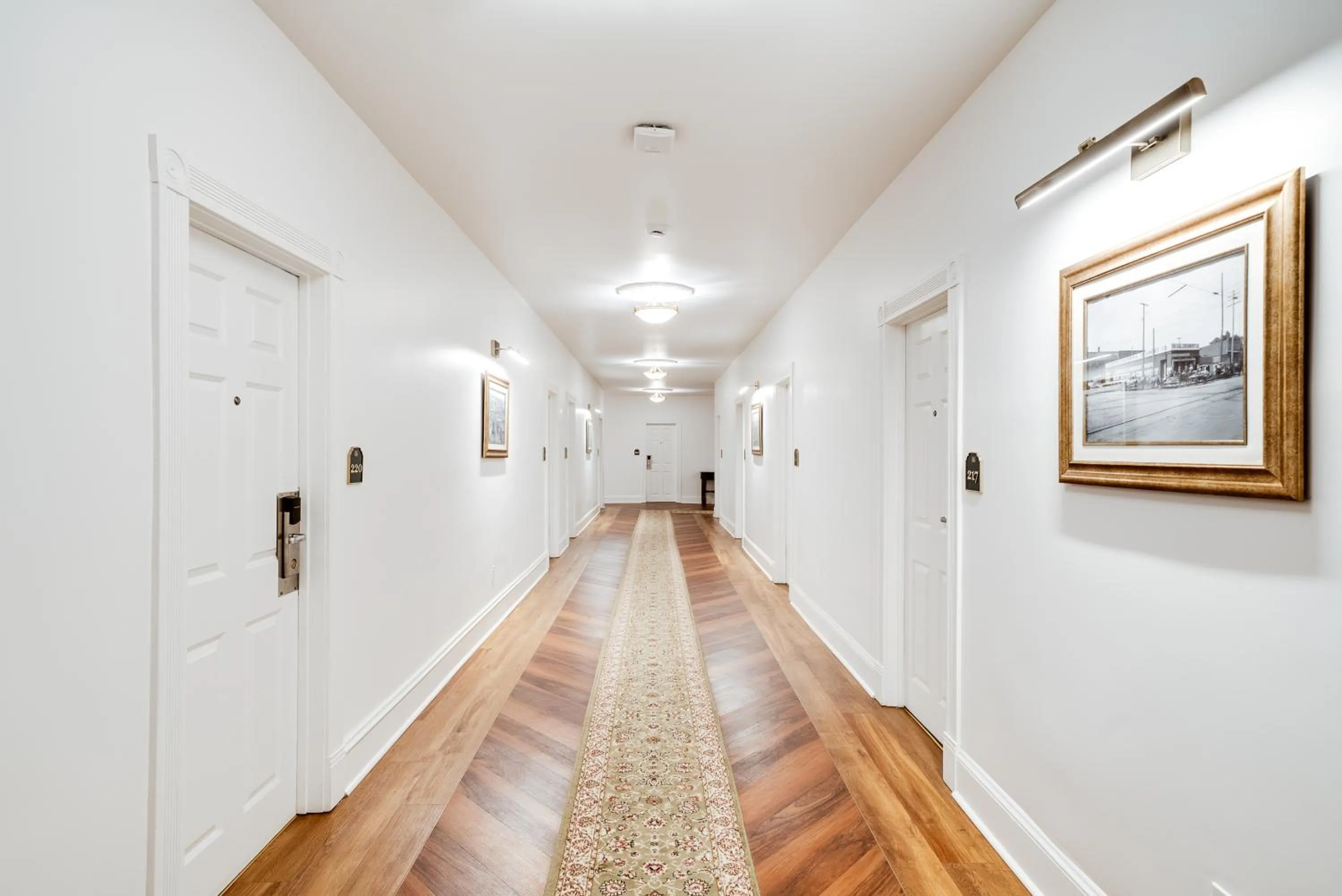 The Beau Hotel Downtown San Diego Gaslamp Quarter