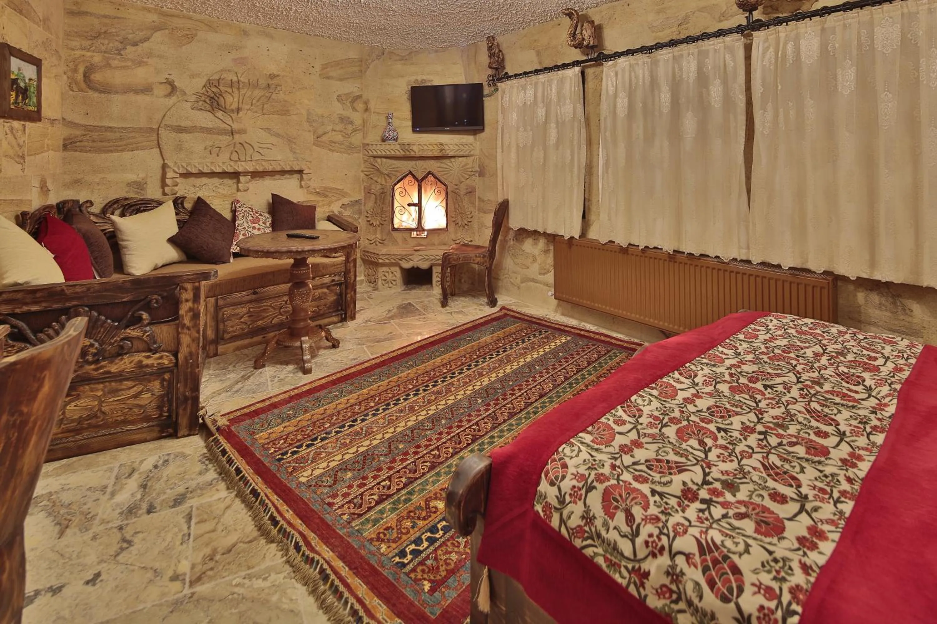 TV and multimedia, Bed in Old Town Stone House