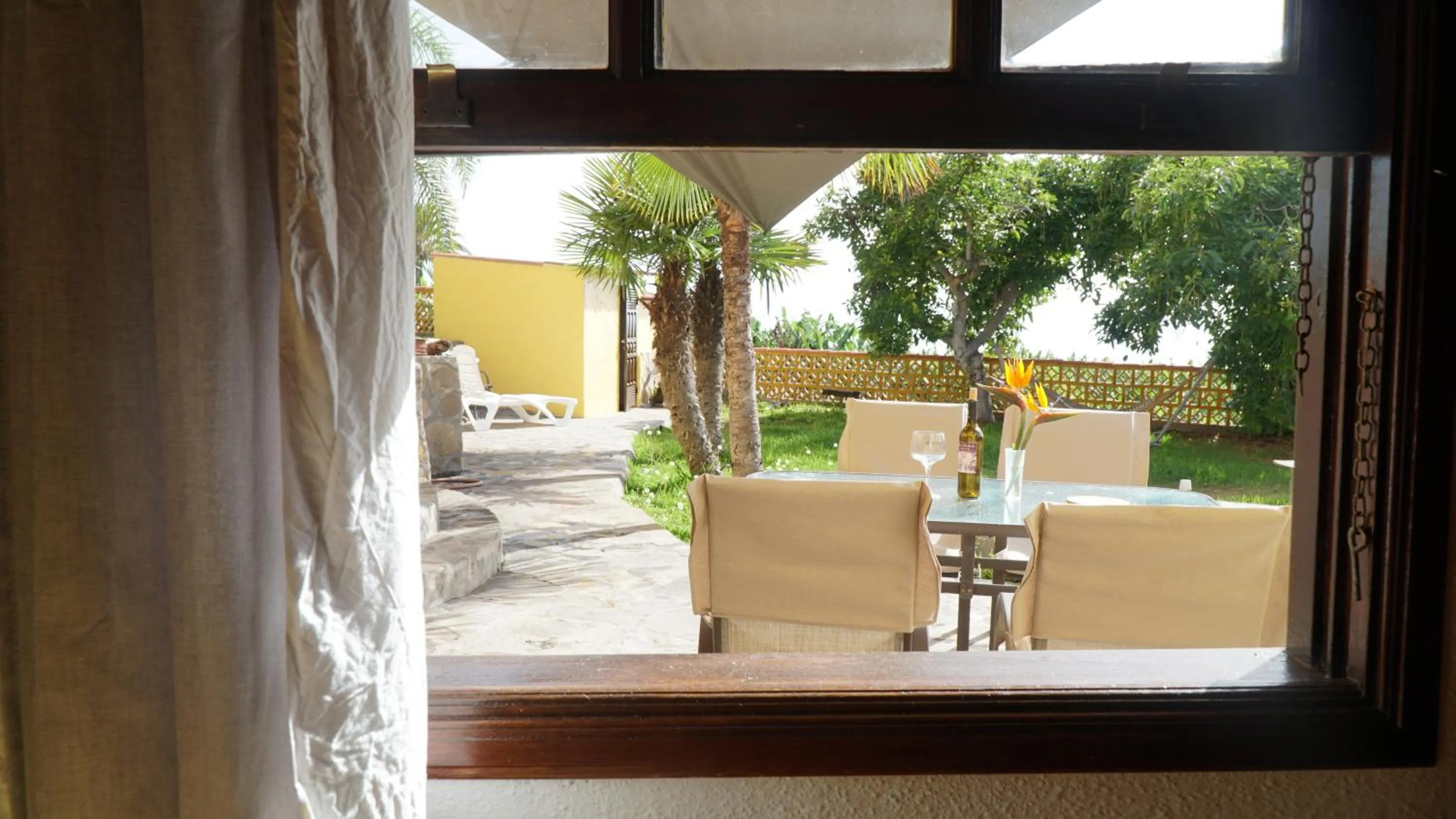 Patio in Los Padres B