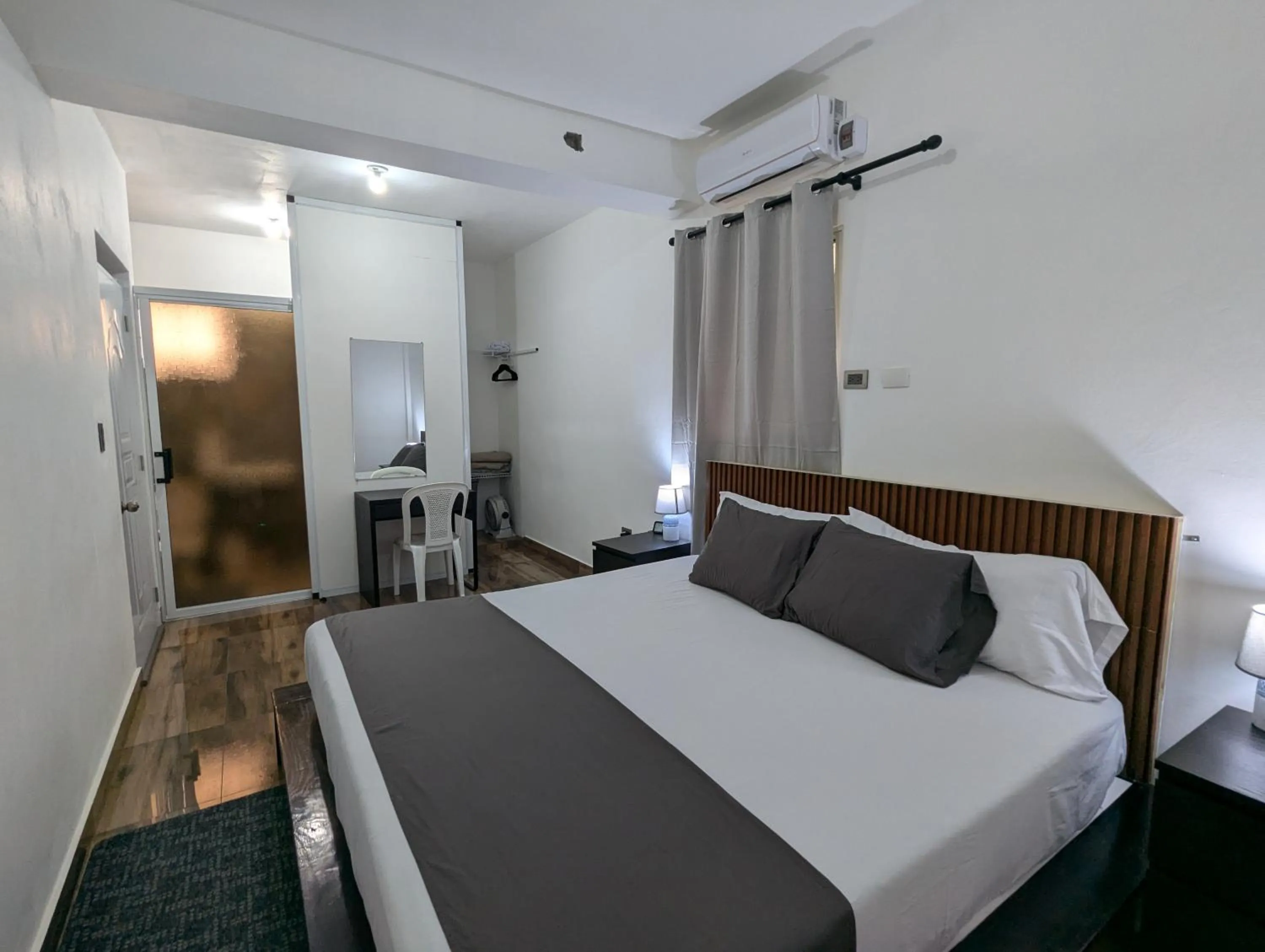 Bed in A 7 minutos del Aeropuerto SDQ, Moderno y Compacto Apartamento