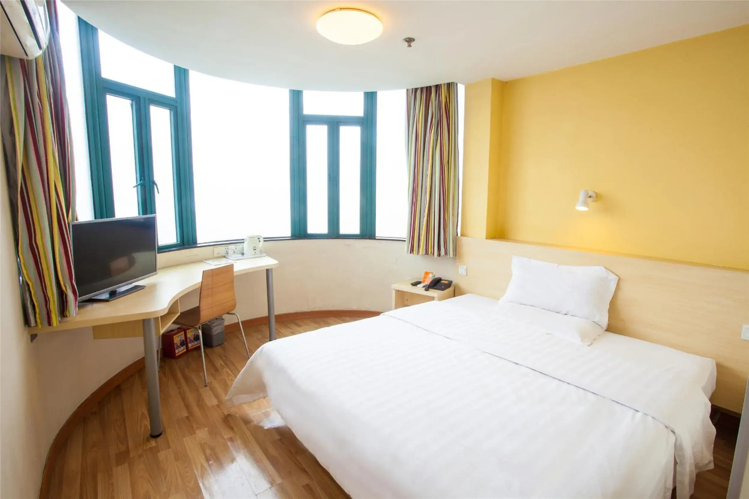 Bed in 7Days Inn Guiyang West Yan'an Road Bed in 7Days Inn Guiyang West Yan'an Road
