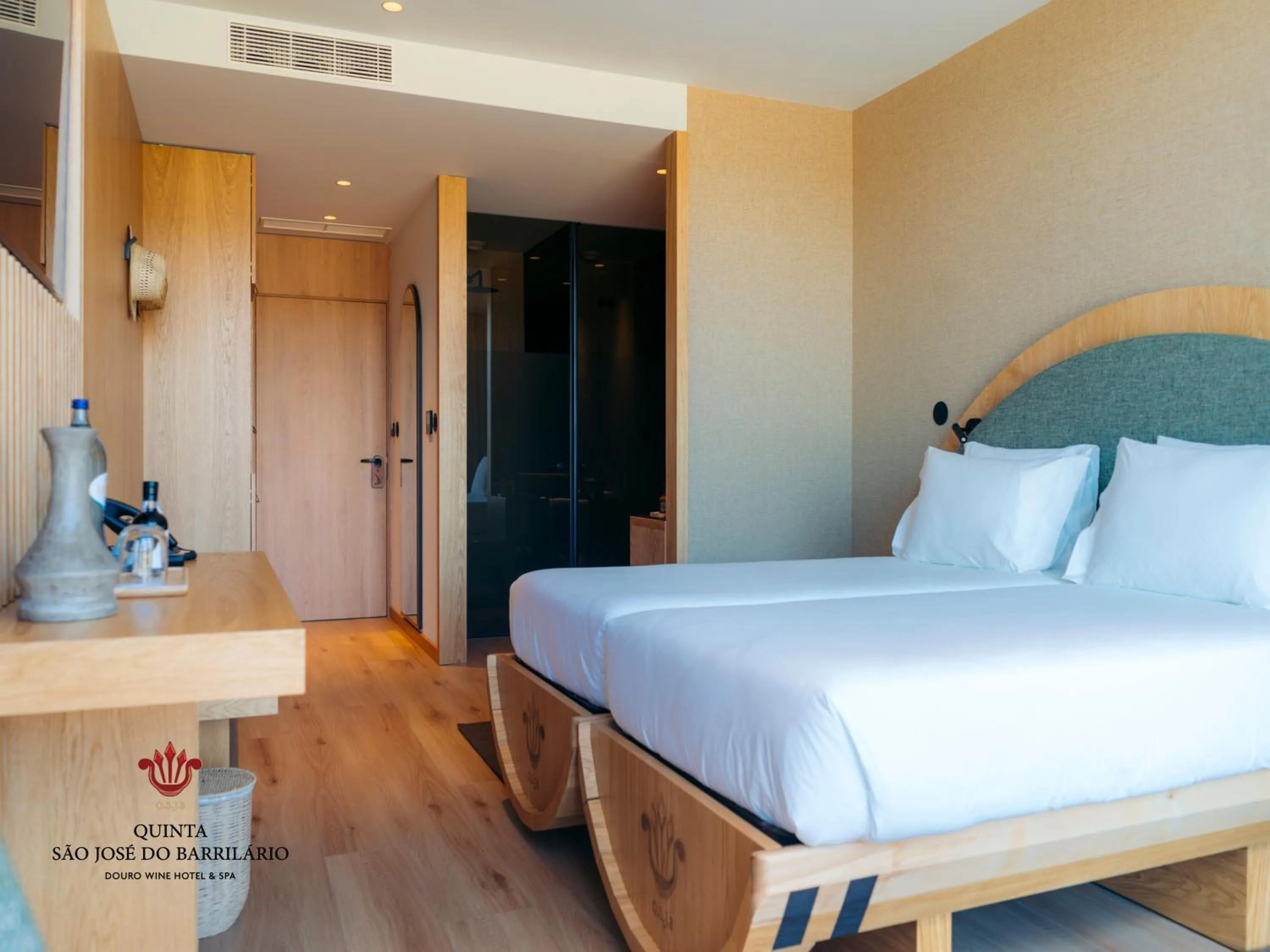 Bed in Barrilario Douro Wine Hotel e Spa - Quinta São Jose do Barrilario