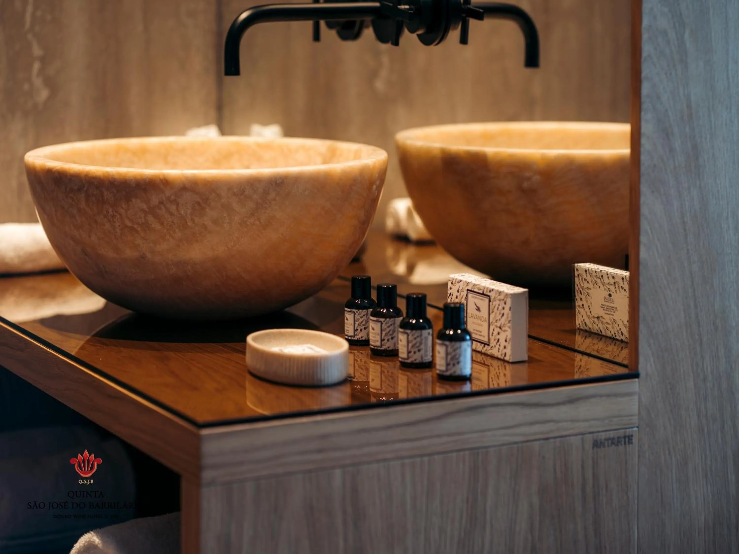 Bathroom in Barrilario Douro Wine Hotel e Spa - Quinta São Jose do Barrilario