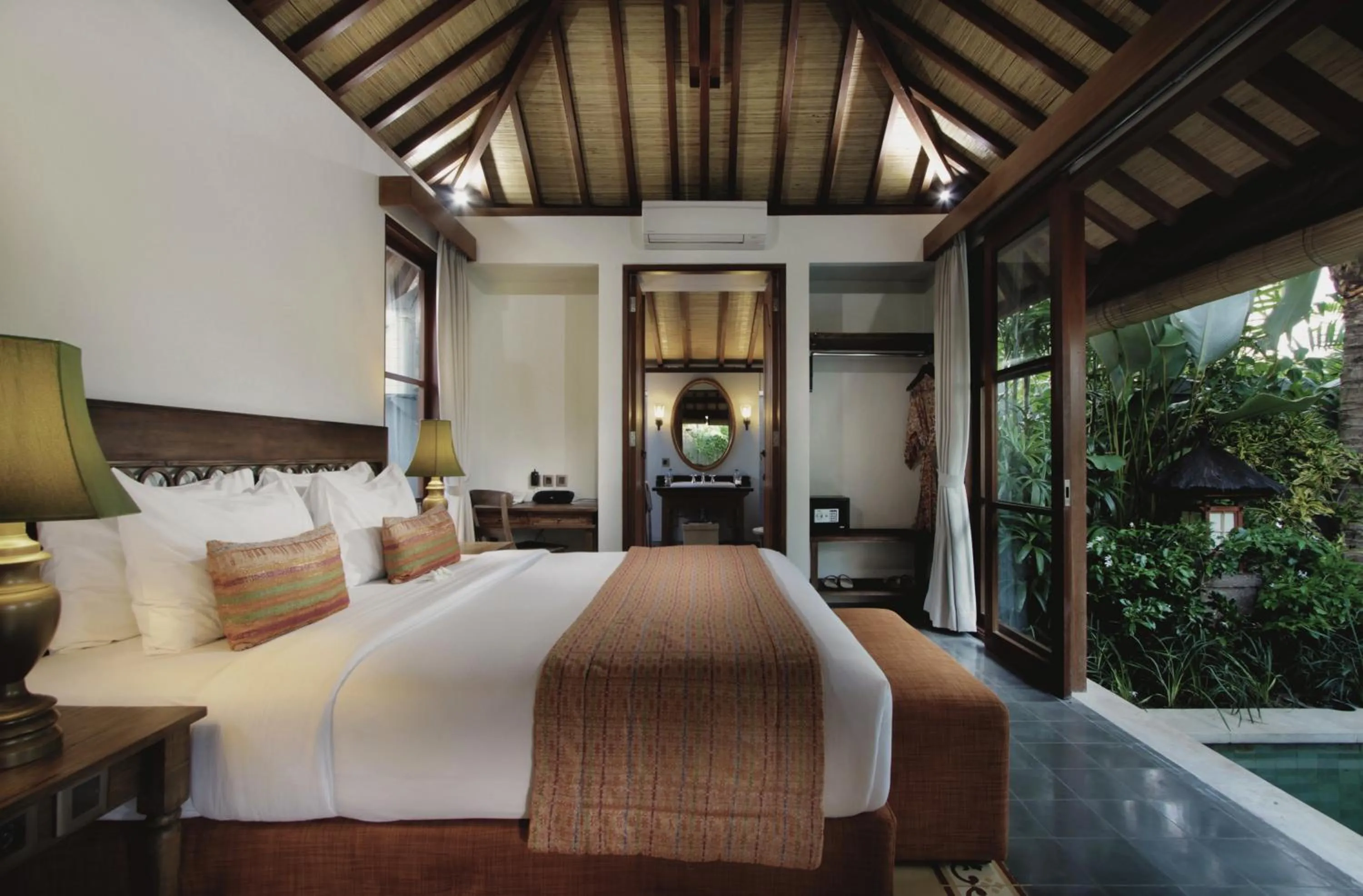 Bed in Aradhana Villas by Ekosistem