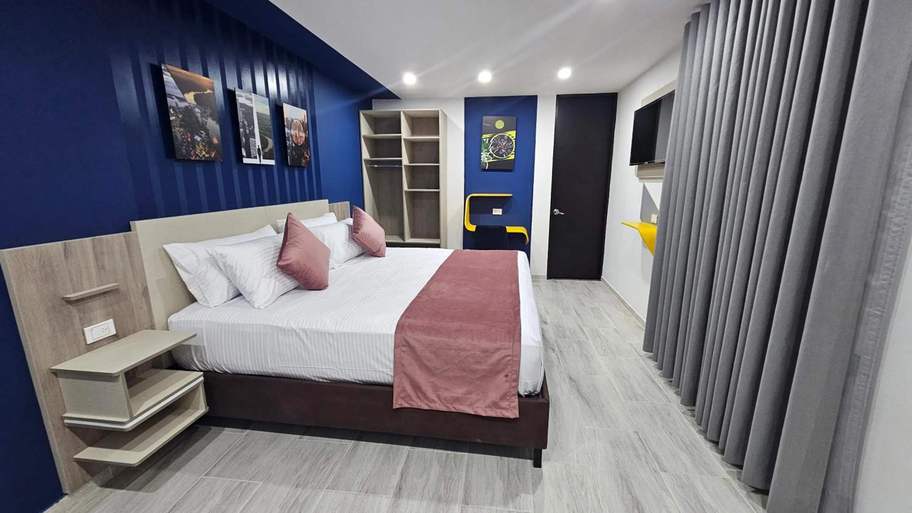 Bed in Waldor's Hotel Boutique