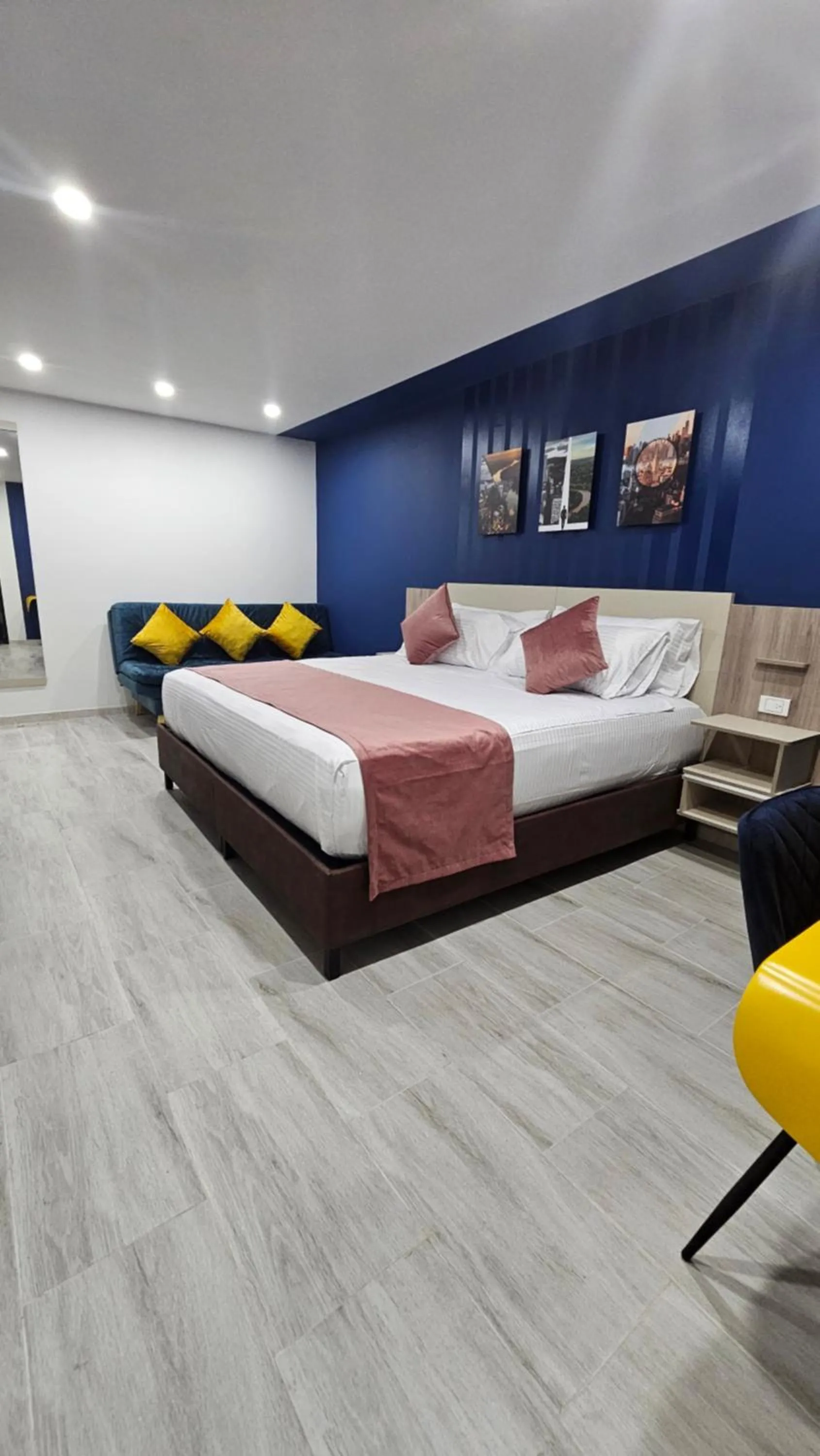 Bedroom, Bed in Waldor's Hotel Boutique