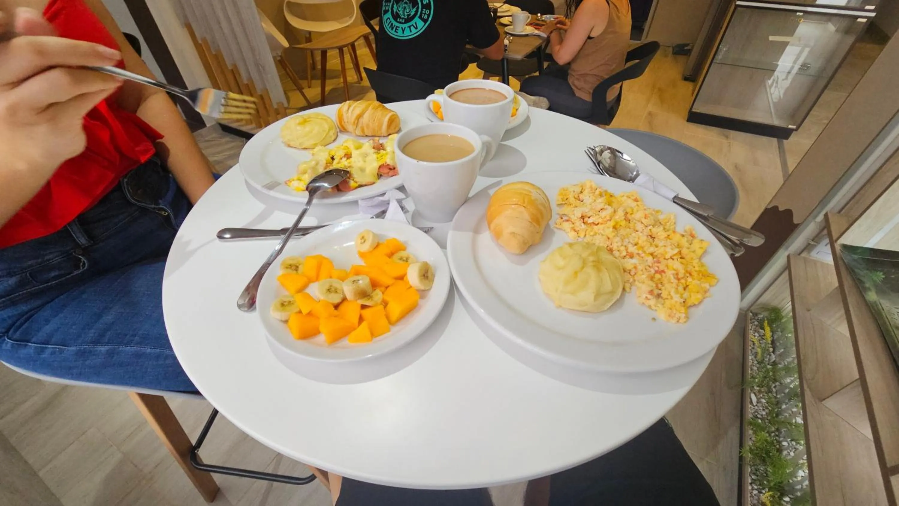 Breakfast in Waldor's Hotel Boutique