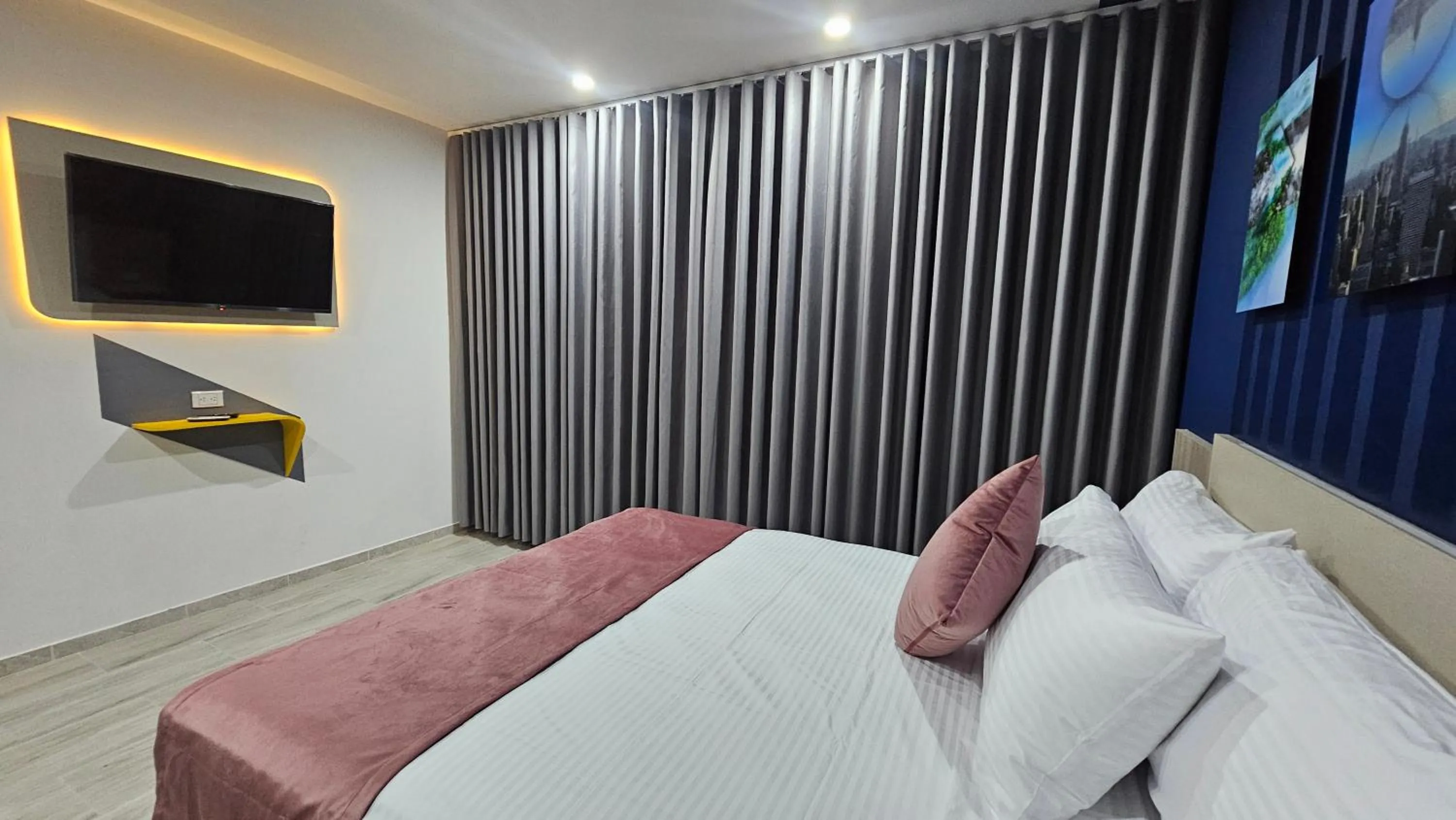 Bed in Waldor's Hotel Boutique