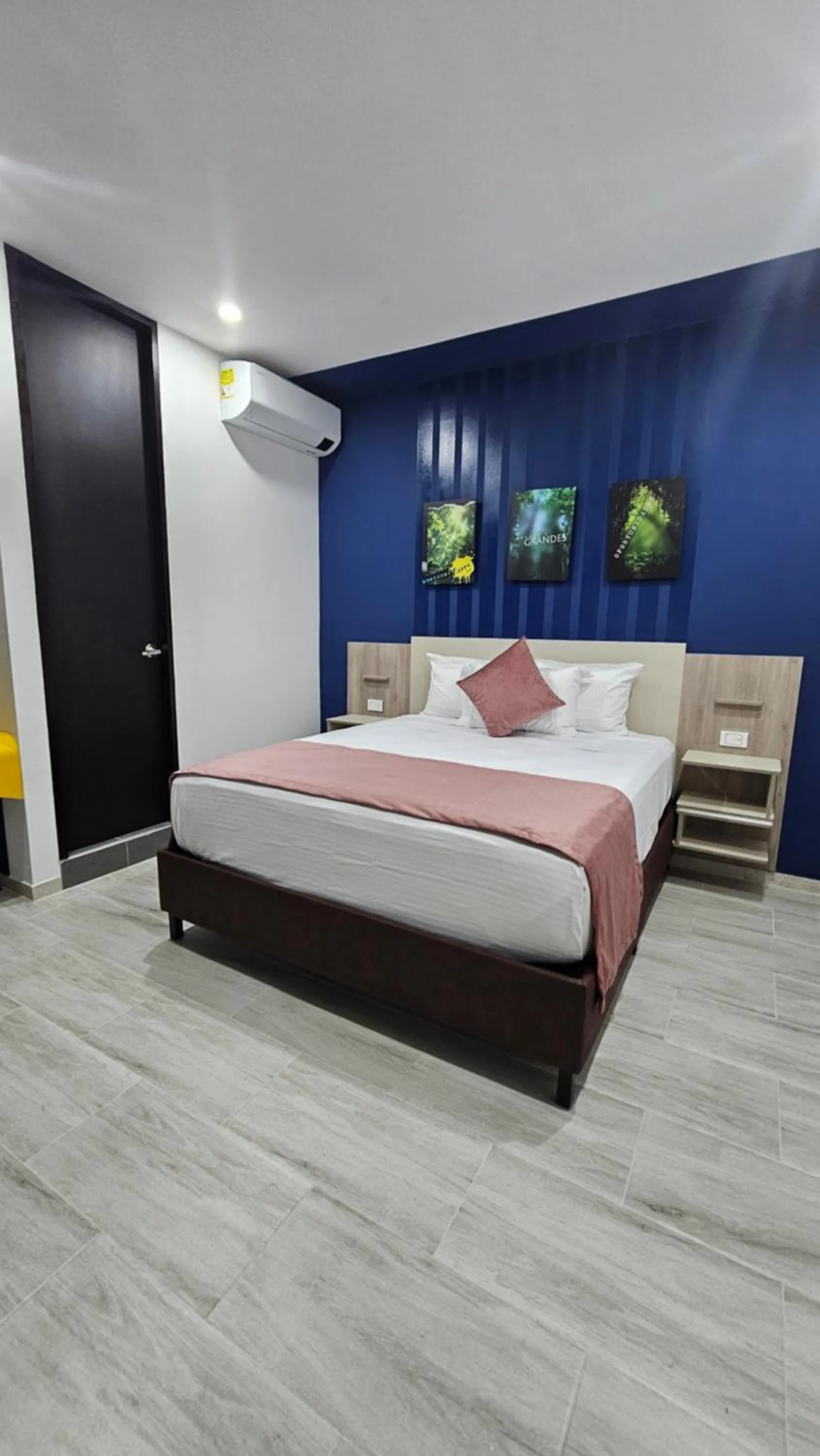 Bed in Waldor's Hotel Boutique