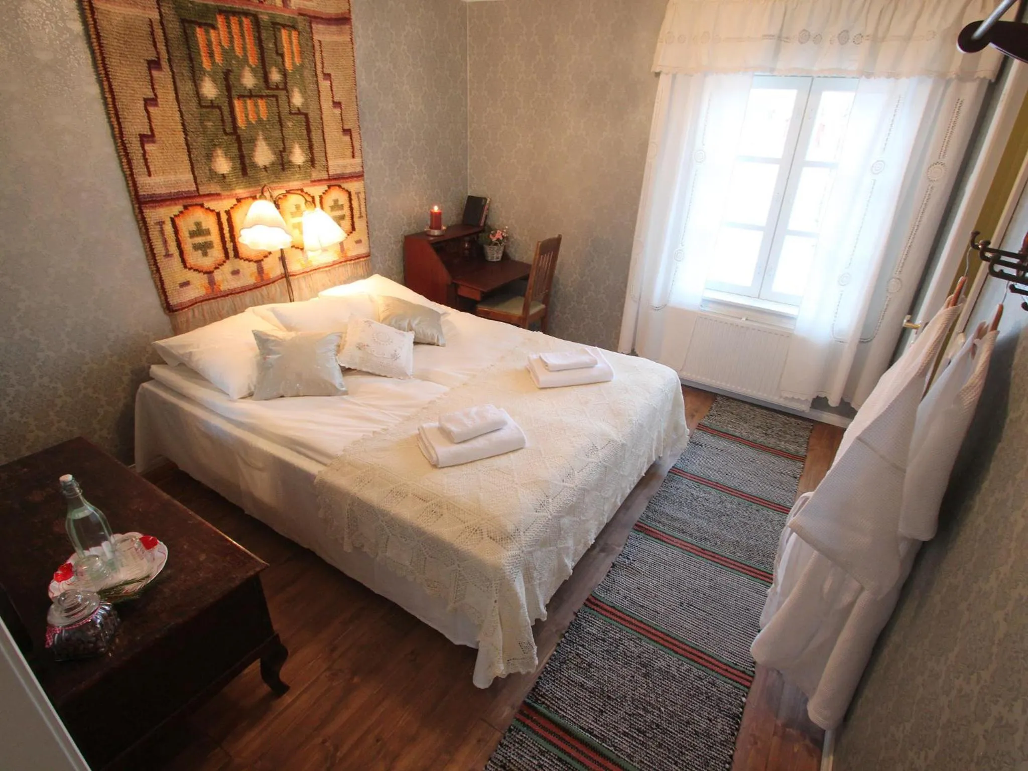 Bedroom, Bed in Elves Village Hotel