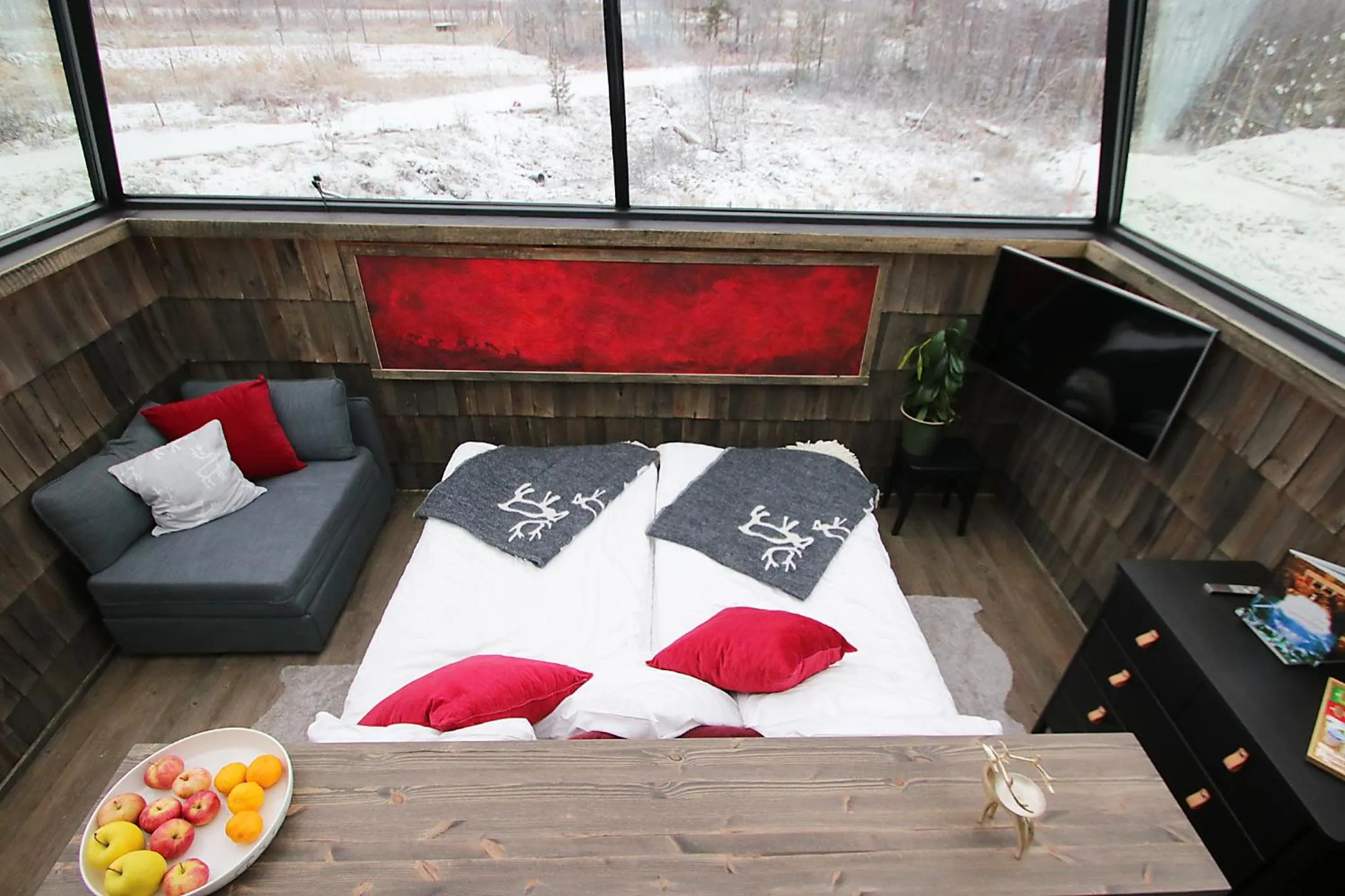 Bed in Elves Village Hotel