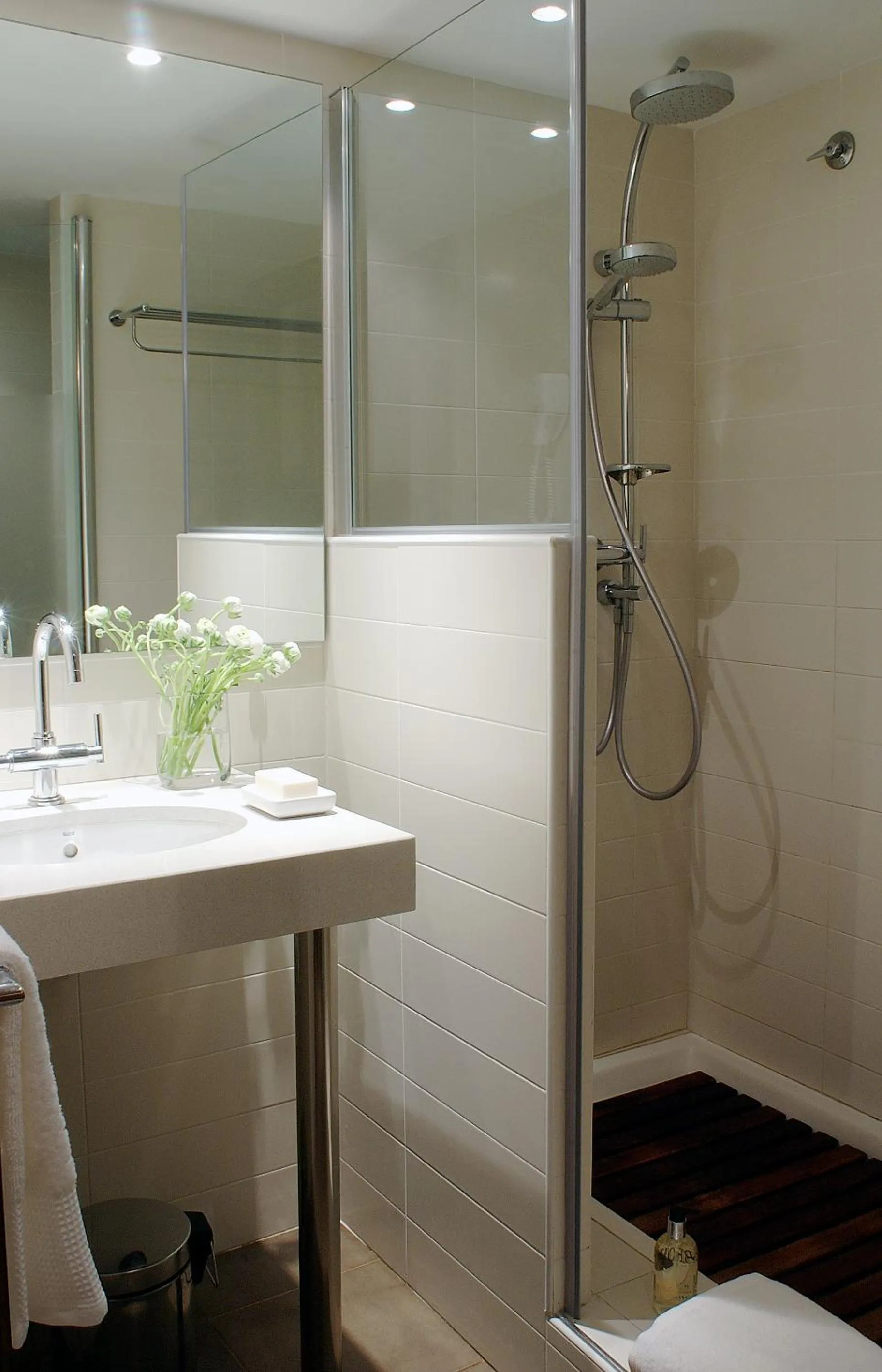 Bathroom in AinB Picasso-Corders Apartments