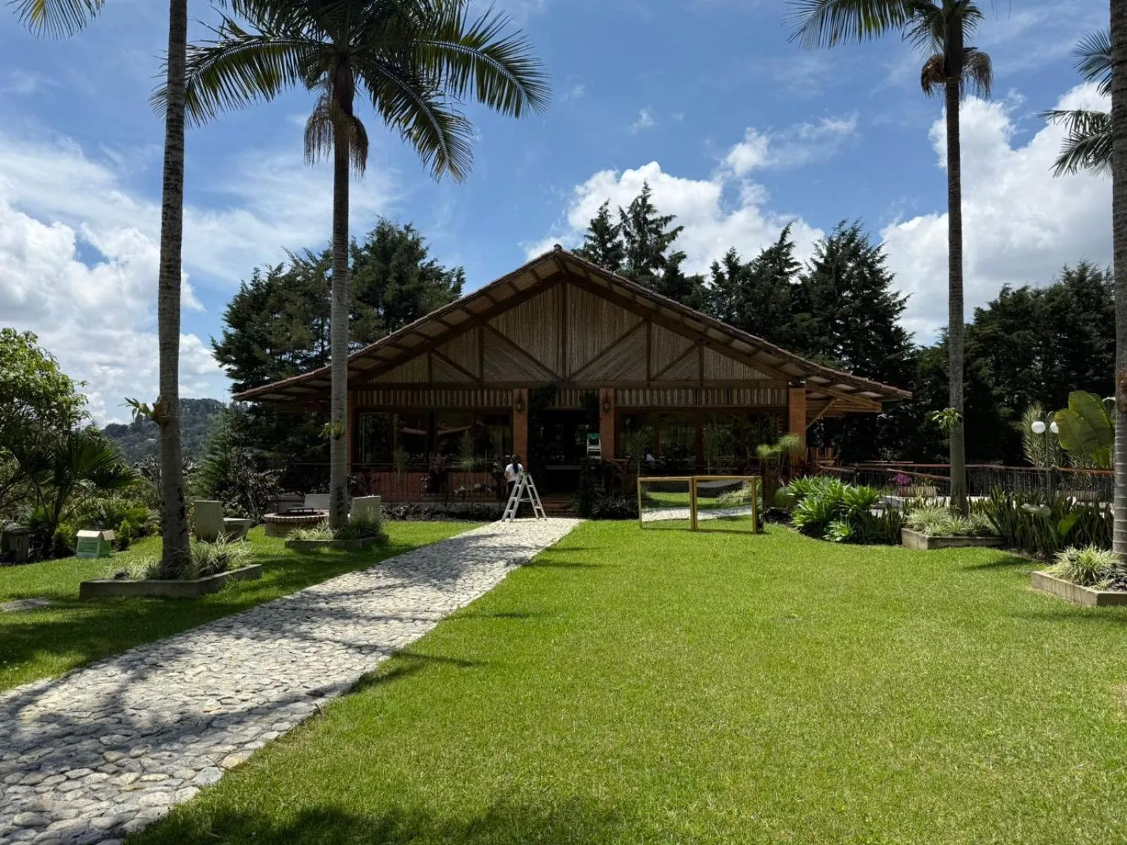 Autenthico Sajonia Hotel Aeropuerto