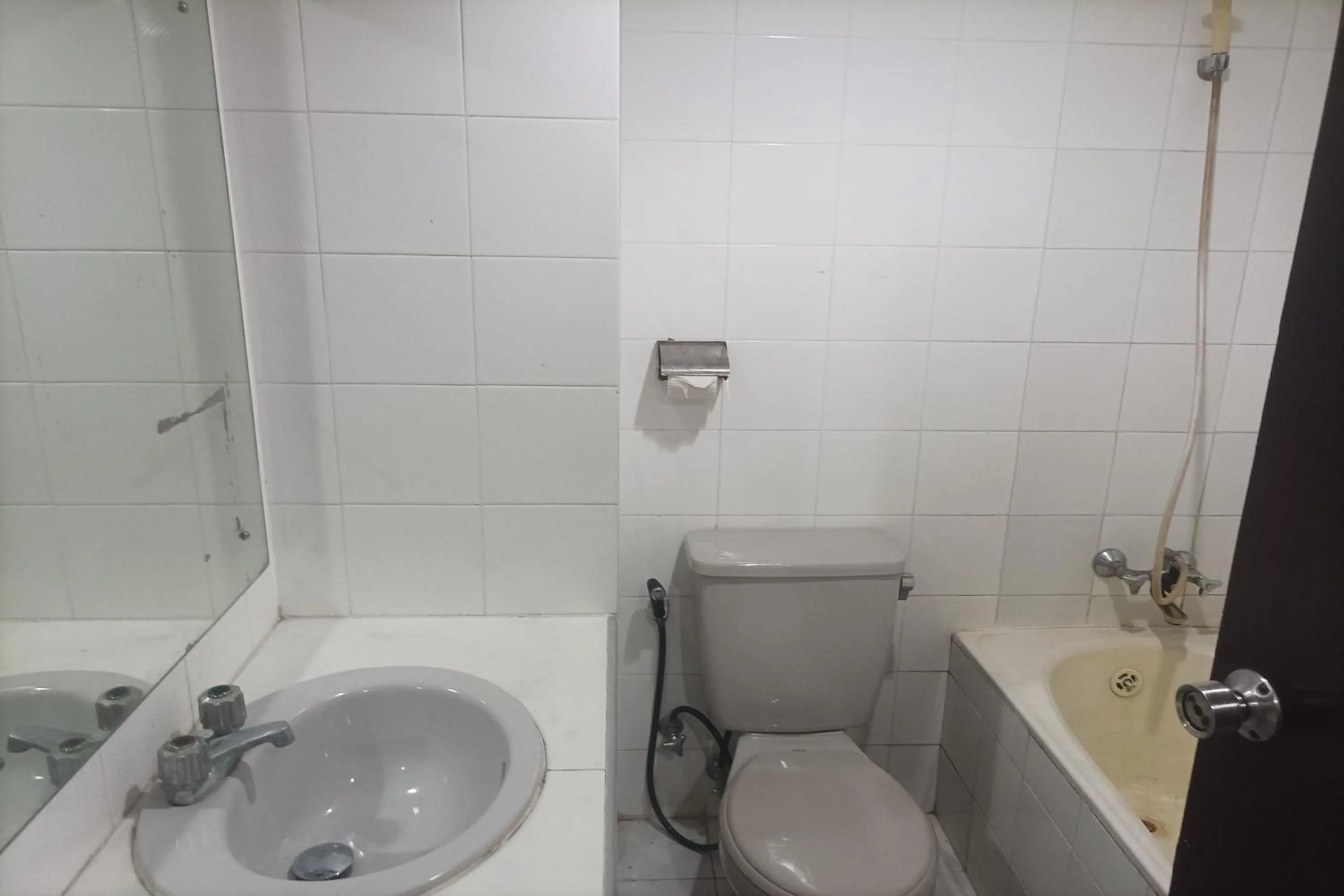 Bathroom in Hotel Efita