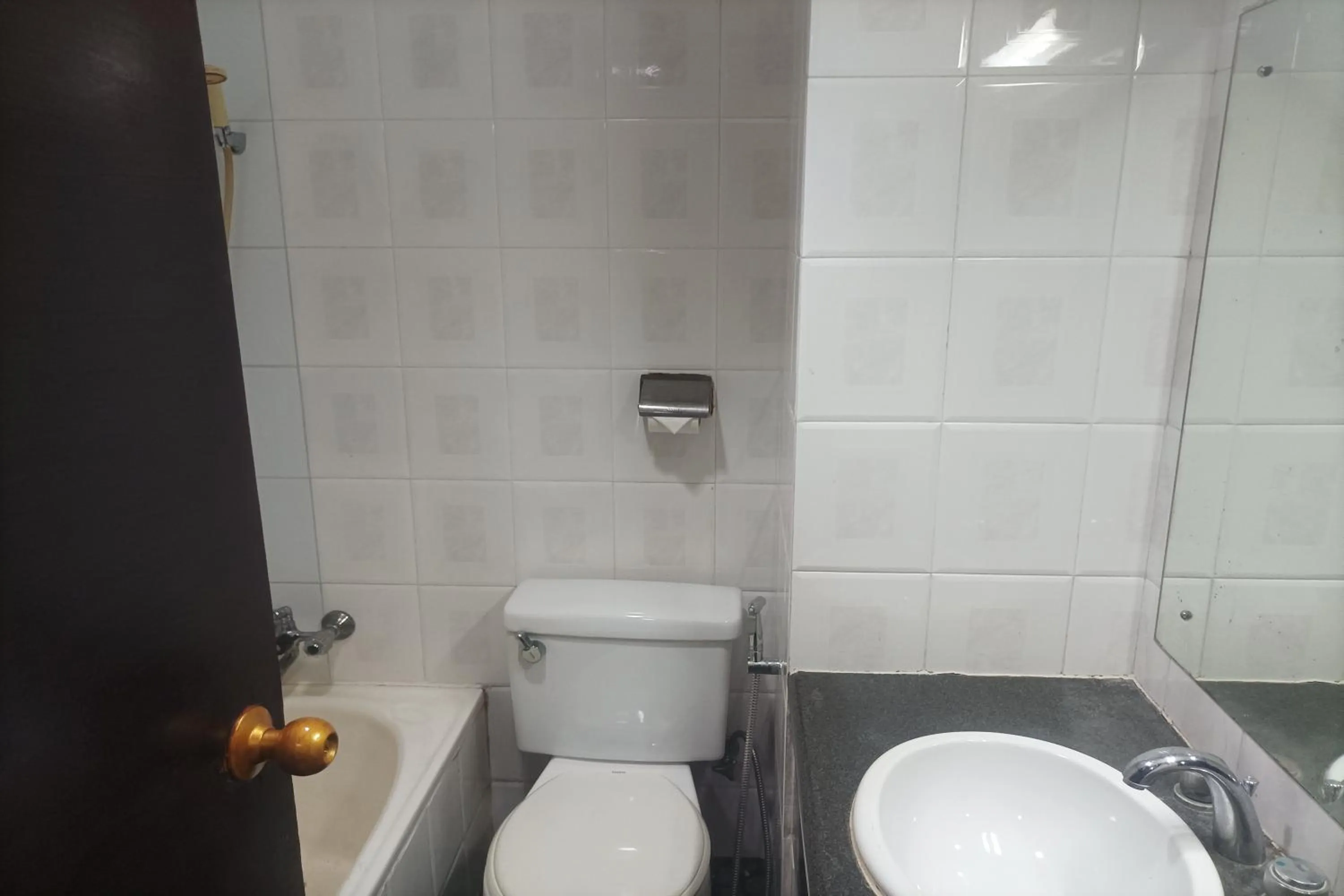 Bathroom in Hotel Efita