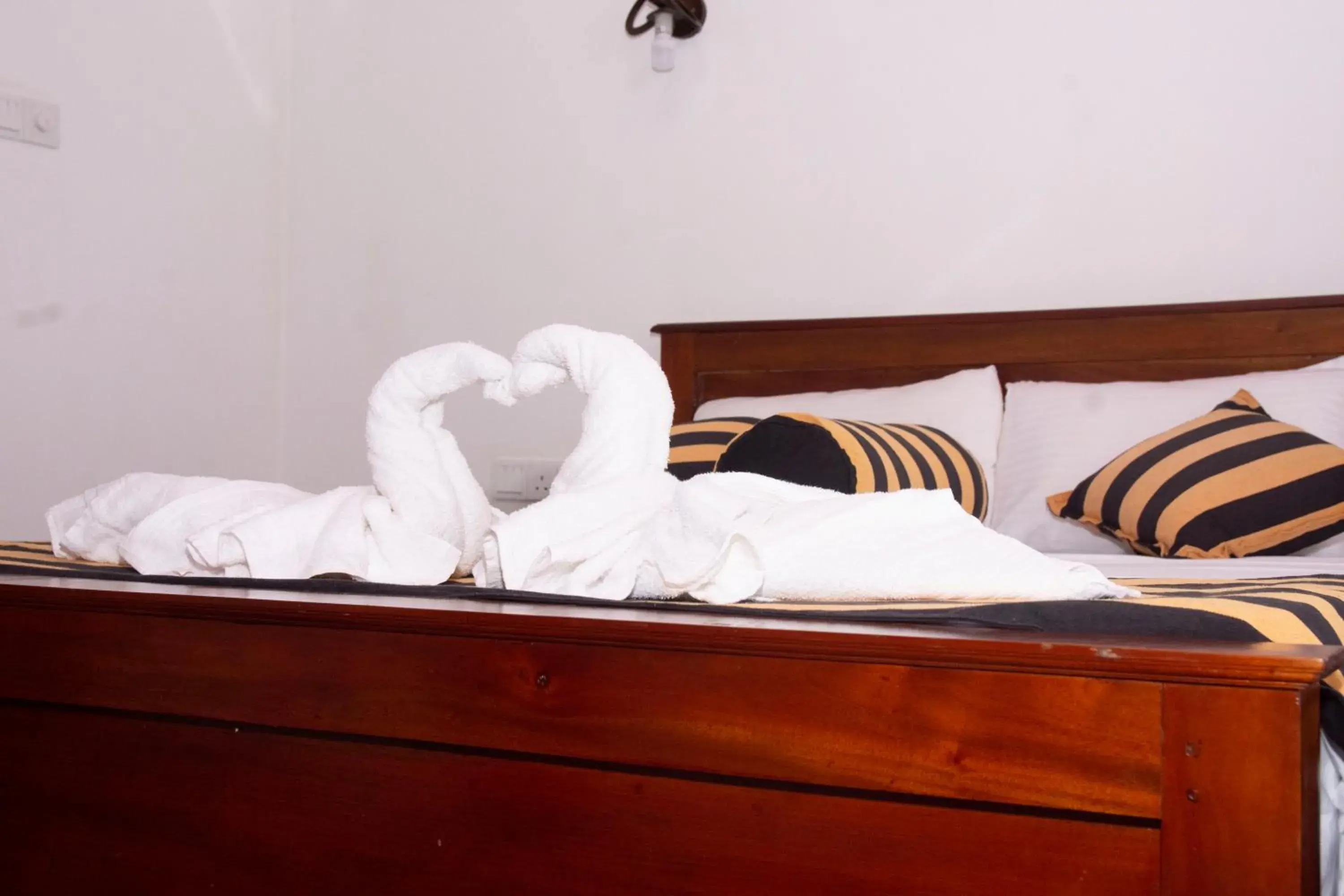 Deluxe Double Room in Peaceful Peak Deluxe Double Room in Peaceful Peak