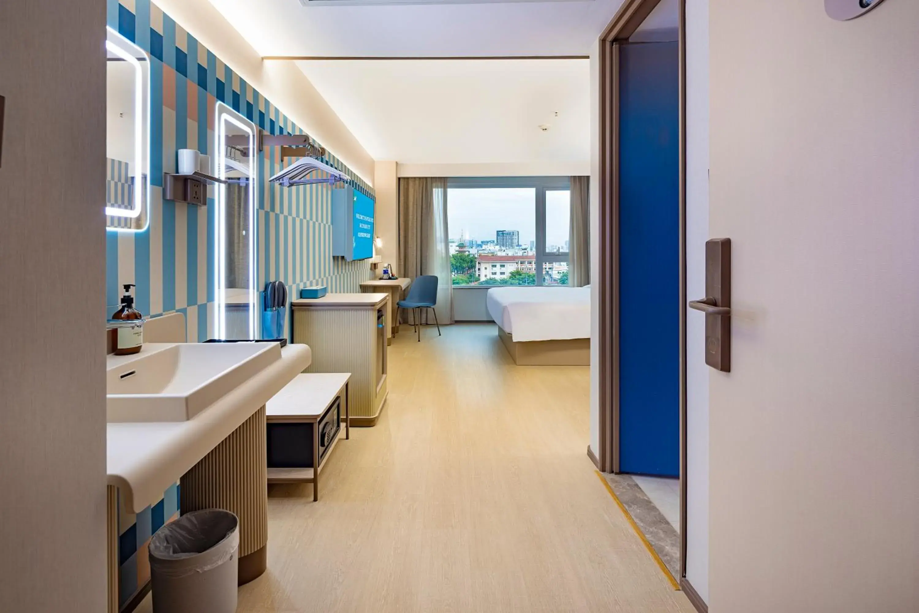 Bedroom, Bed in HANTING HOTEL HO CHI MINH City - 胡志明汉庭国际中心酒店 Bedroom, Bed in HANTING HOTEL HO CHI MINH City - 胡志明汉庭国际中心酒店