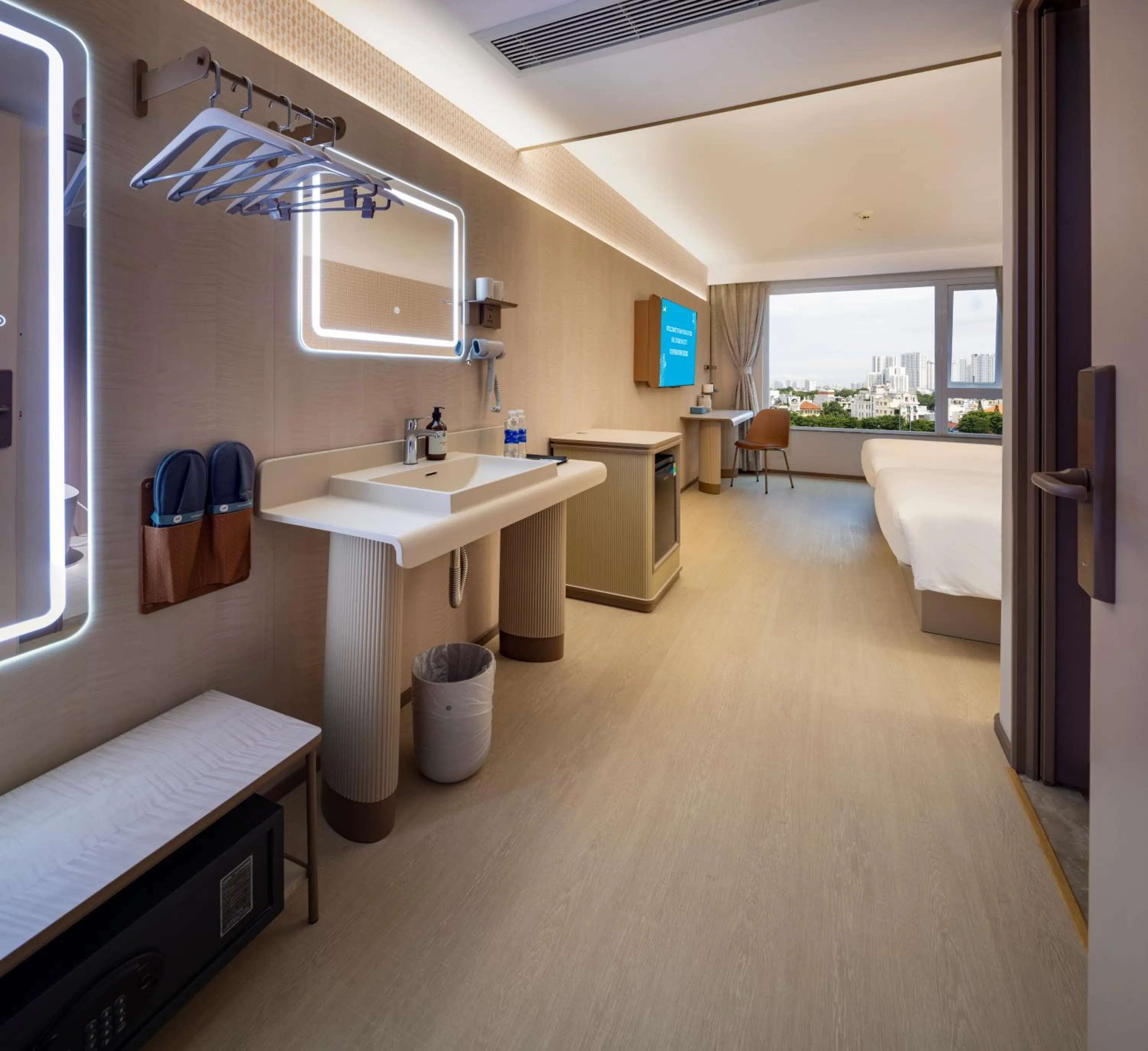 Bedroom in HANTING HOTEL HO CHI MINH City - 胡志明汉庭国际中心酒店