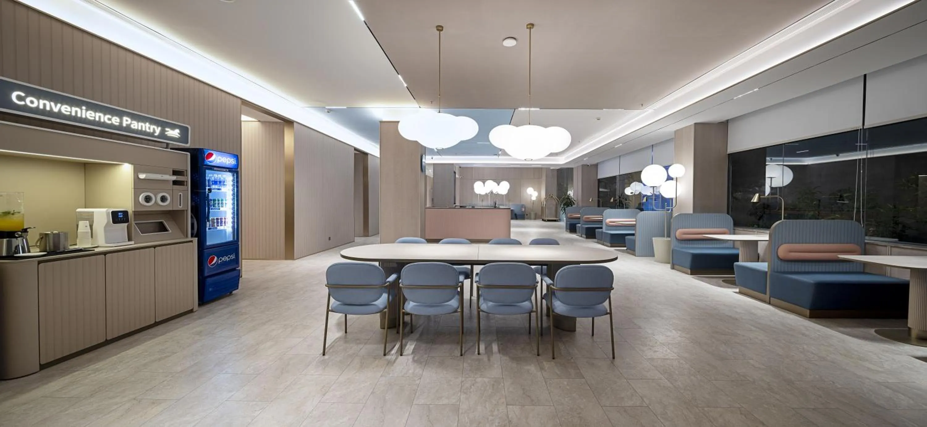 Lobby or reception in HANTING HOTEL HO CHI MINH City - 胡志明汉庭国际中心酒店