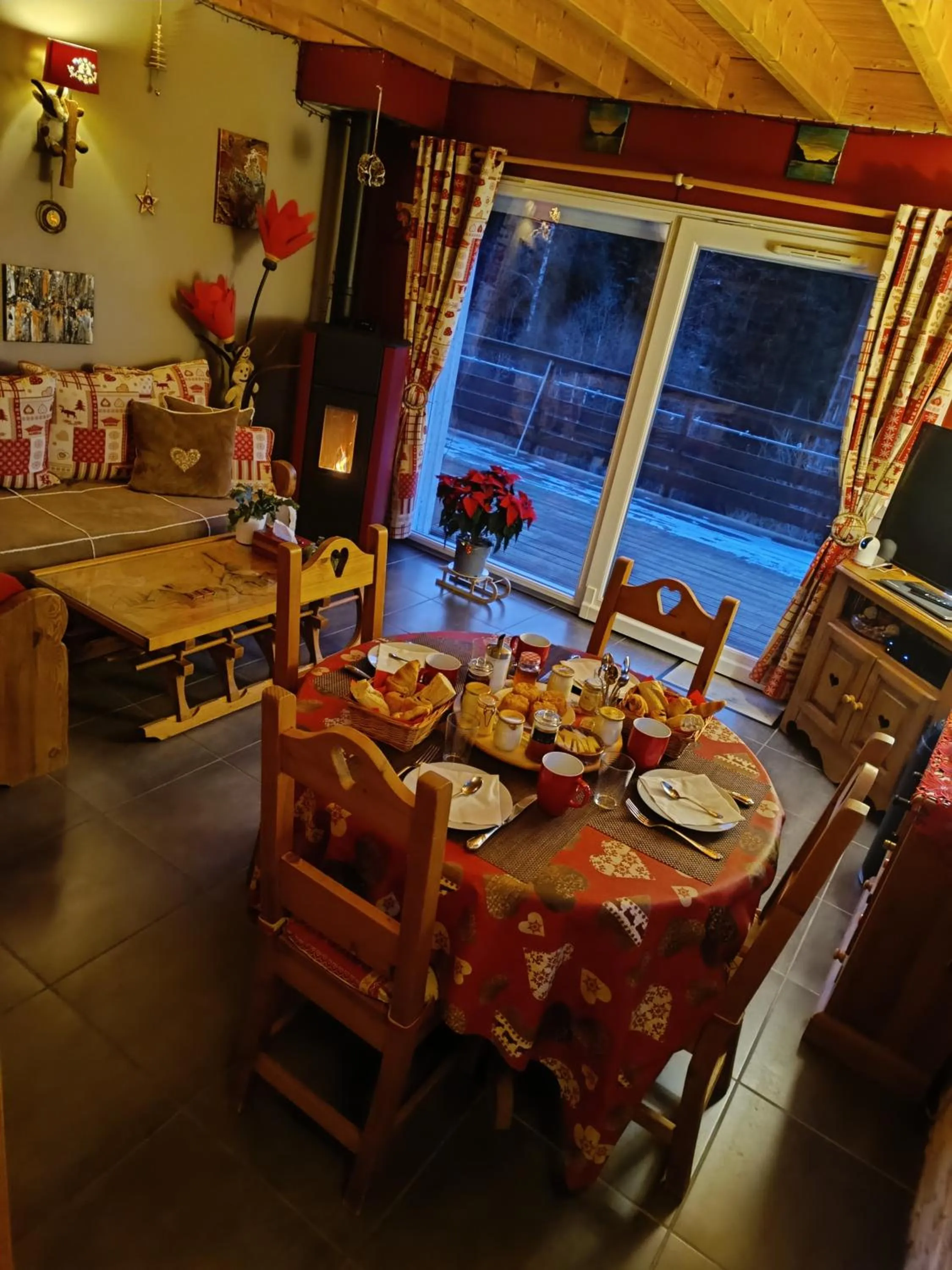 Dining area in L'Eden de Floridylle