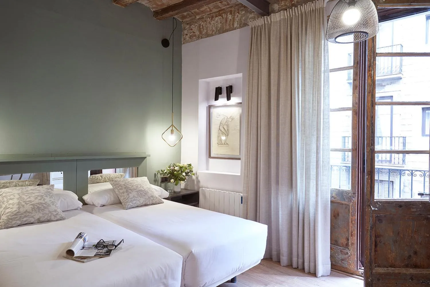 Bed in AinB Gothic-Jaume I Apartments