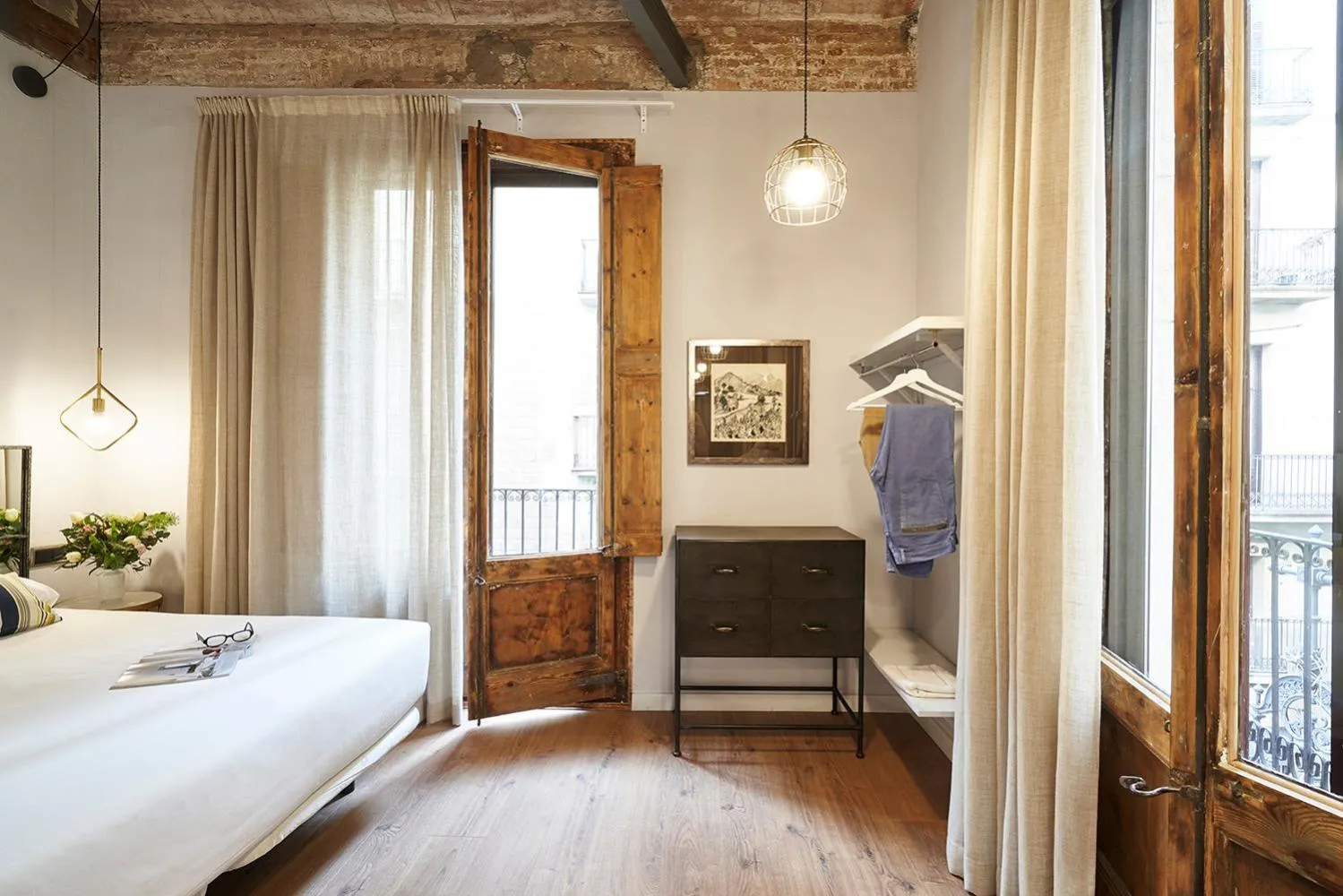 Bed in AinB Gothic-Jaume I Apartments