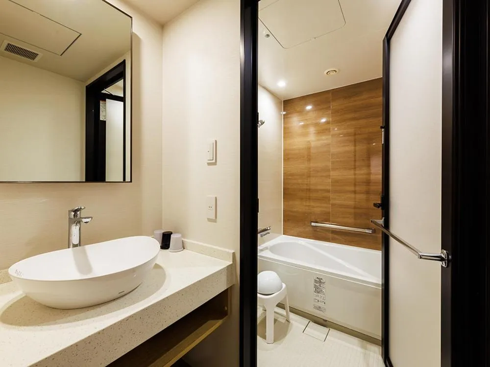 JR East Hotel Mets Premier Makuhari Toyosuna