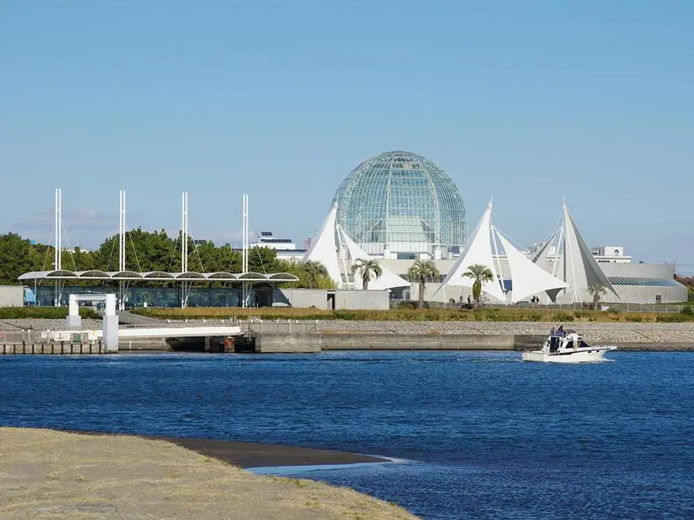 JR East Hotel Mets Premier Makuhari Toyosuna JR East Hotel Mets Premier Makuhari Toyosuna