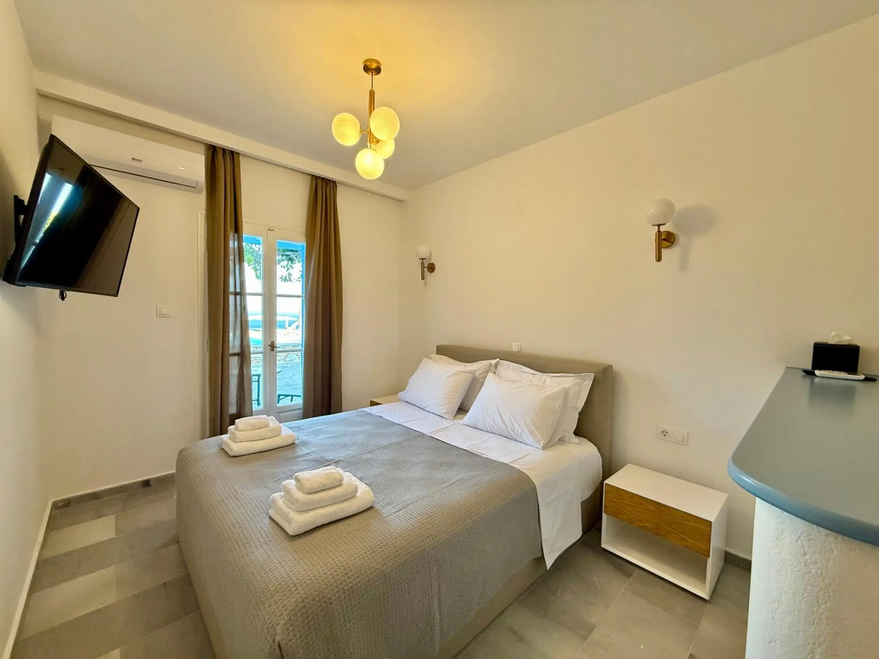 Superior Double Room with Terrace in Yaleena Residences Superior Double Room with Terrace in Yaleena Residences